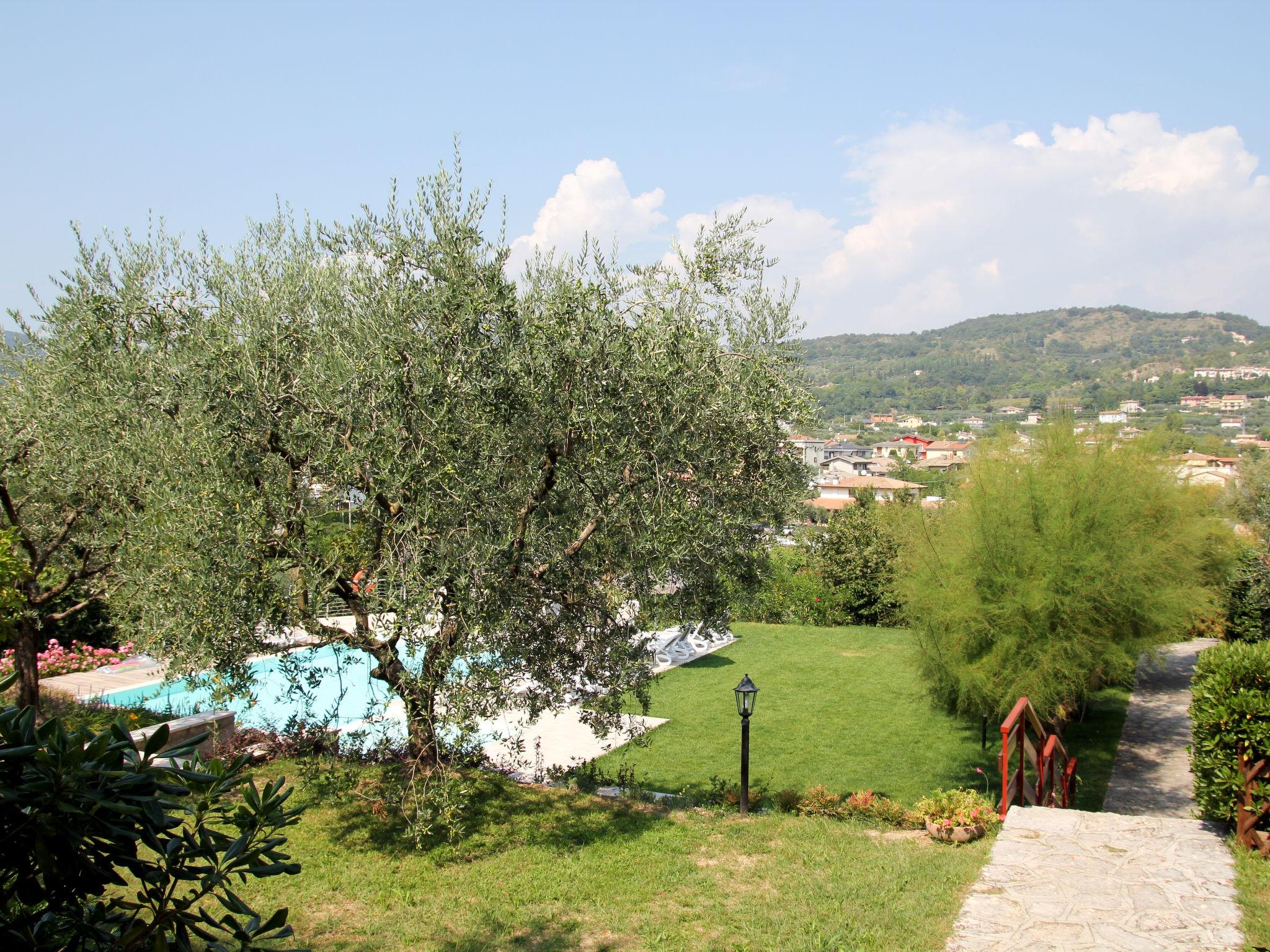 Photo 19 - Appartement de 1 chambre à Garda avec piscine et vues sur la montagne