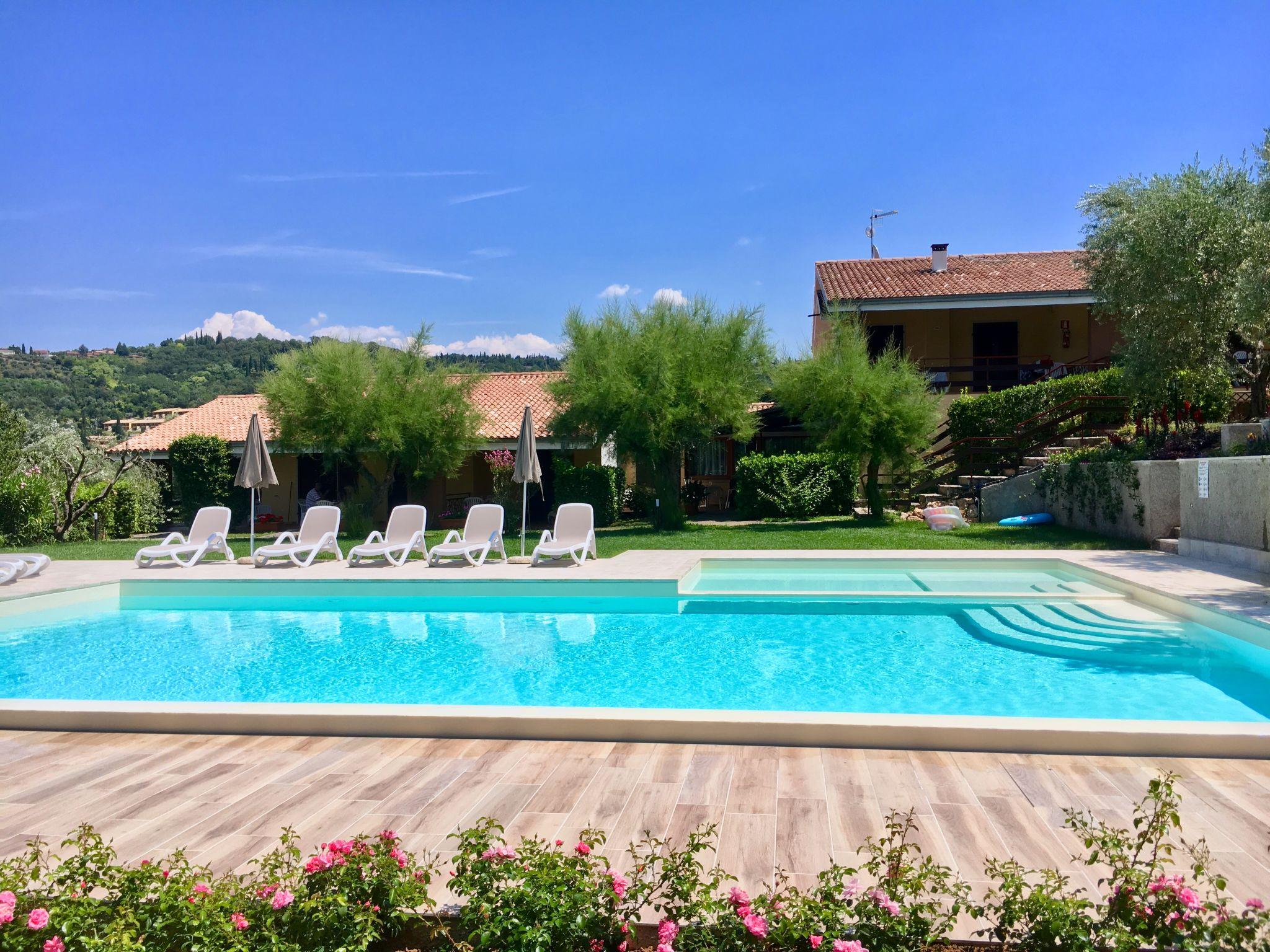 Photo 1 - 1 bedroom Apartment in Garda with swimming pool and mountain view