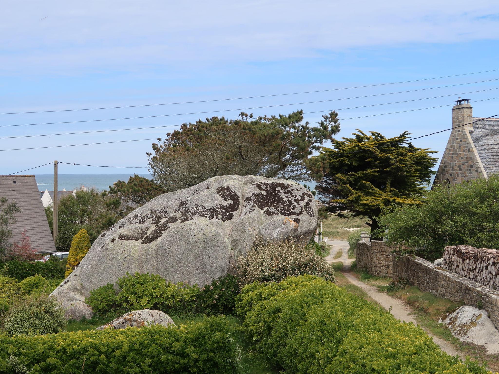 Photo 27 - Maison de 3 chambres à Kerlouan avec jardin et vues à la mer