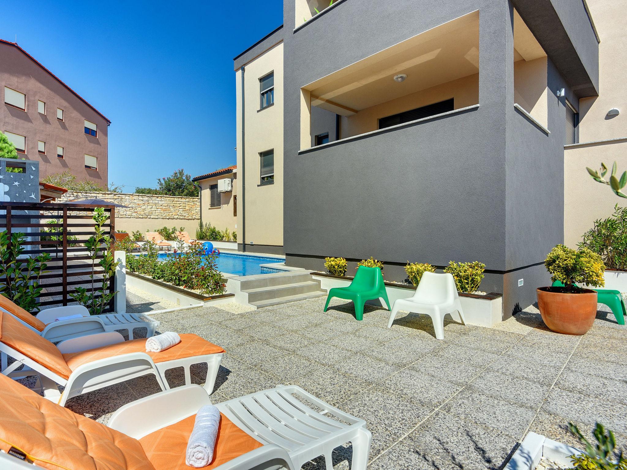 Foto 19 - Casa de 4 habitaciones en Ližnjan con piscina privada y jardín
