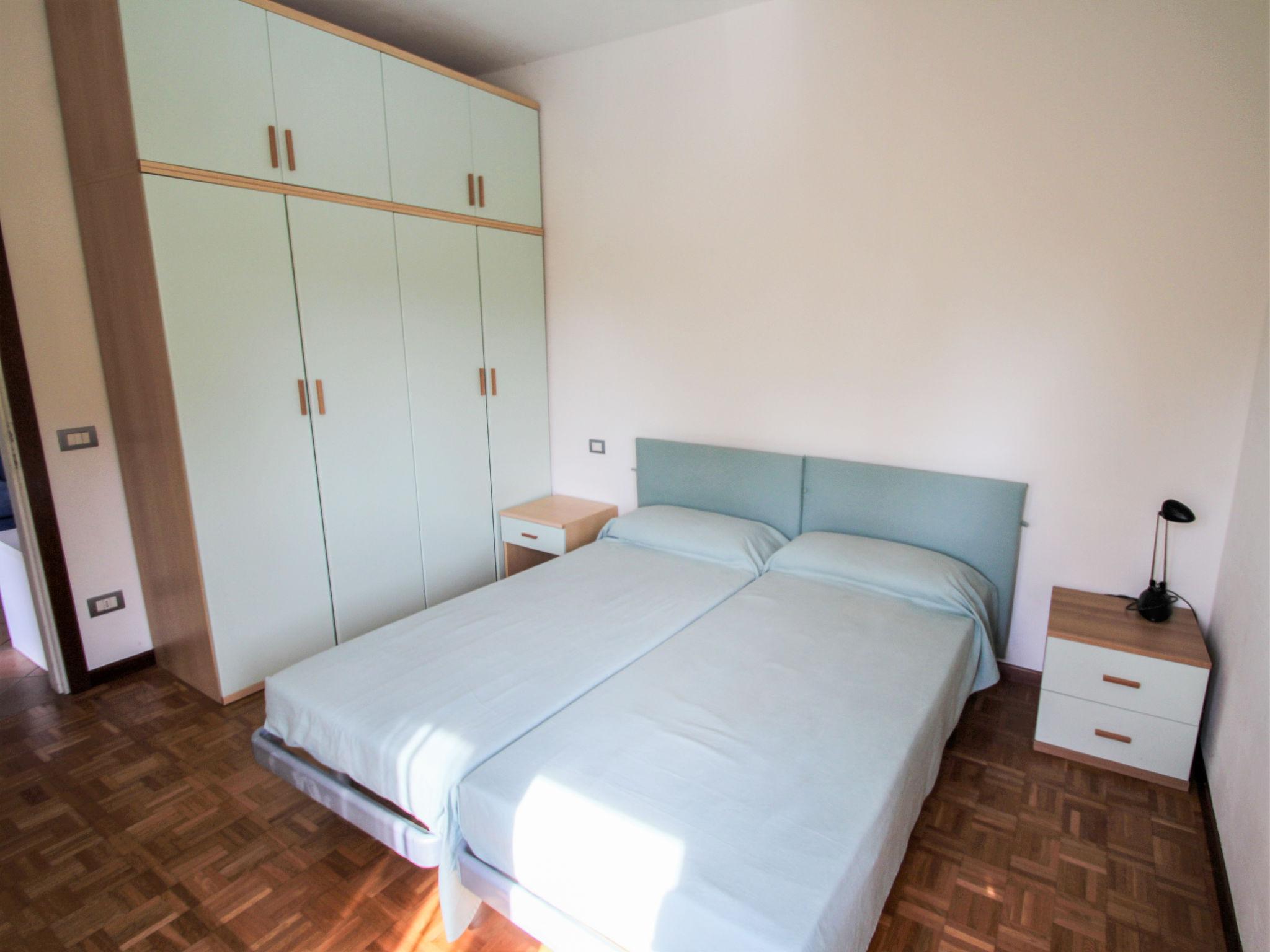 Foto 9 - Apartamento de 2 quartos em Luino com piscina e vista para a montanha