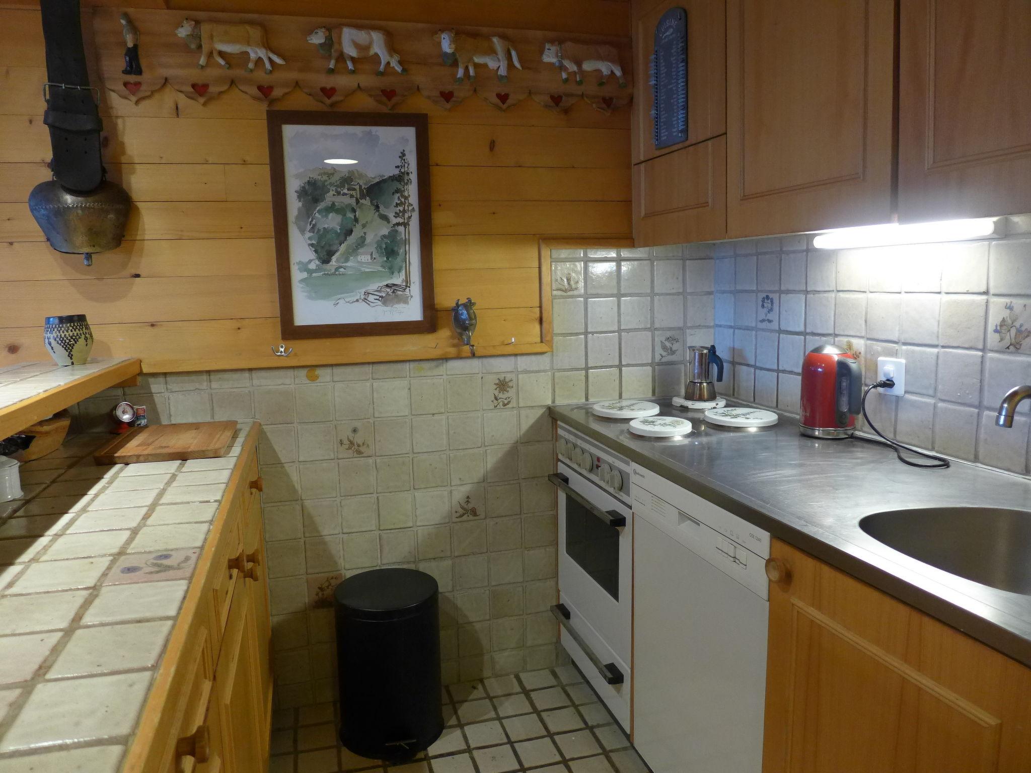 Photo 4 - 2 bedroom Apartment in Ollon with swimming pool and sauna