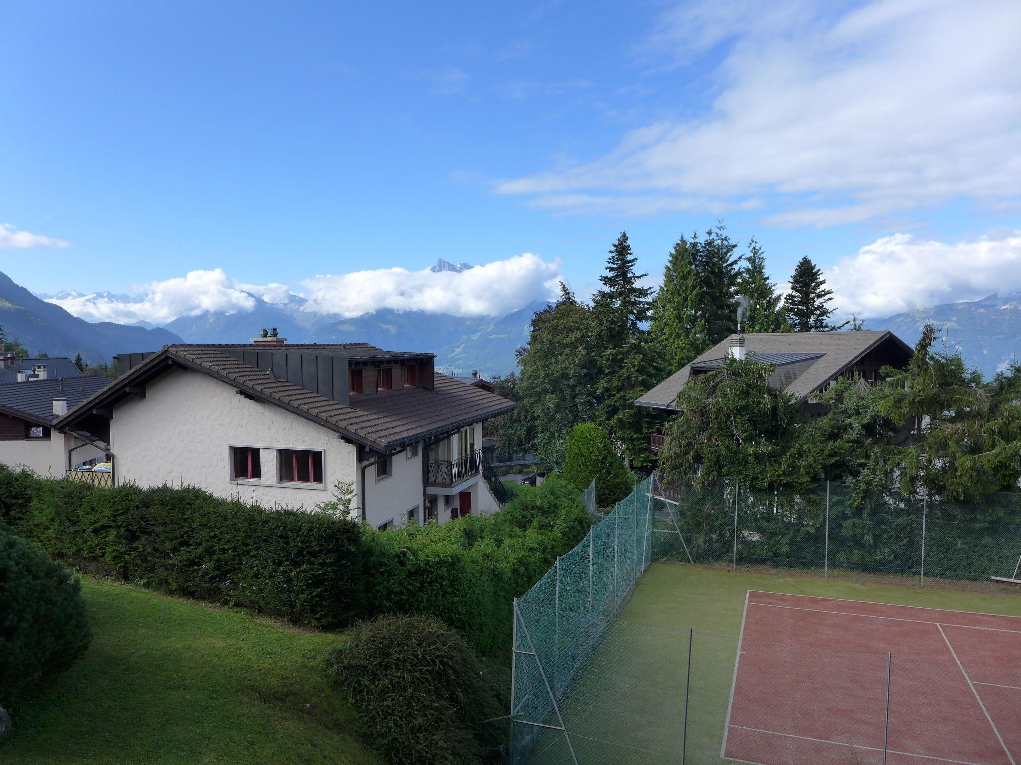 Foto 9 - Apartamento de 2 quartos em Ollon com piscina e vista para a montanha