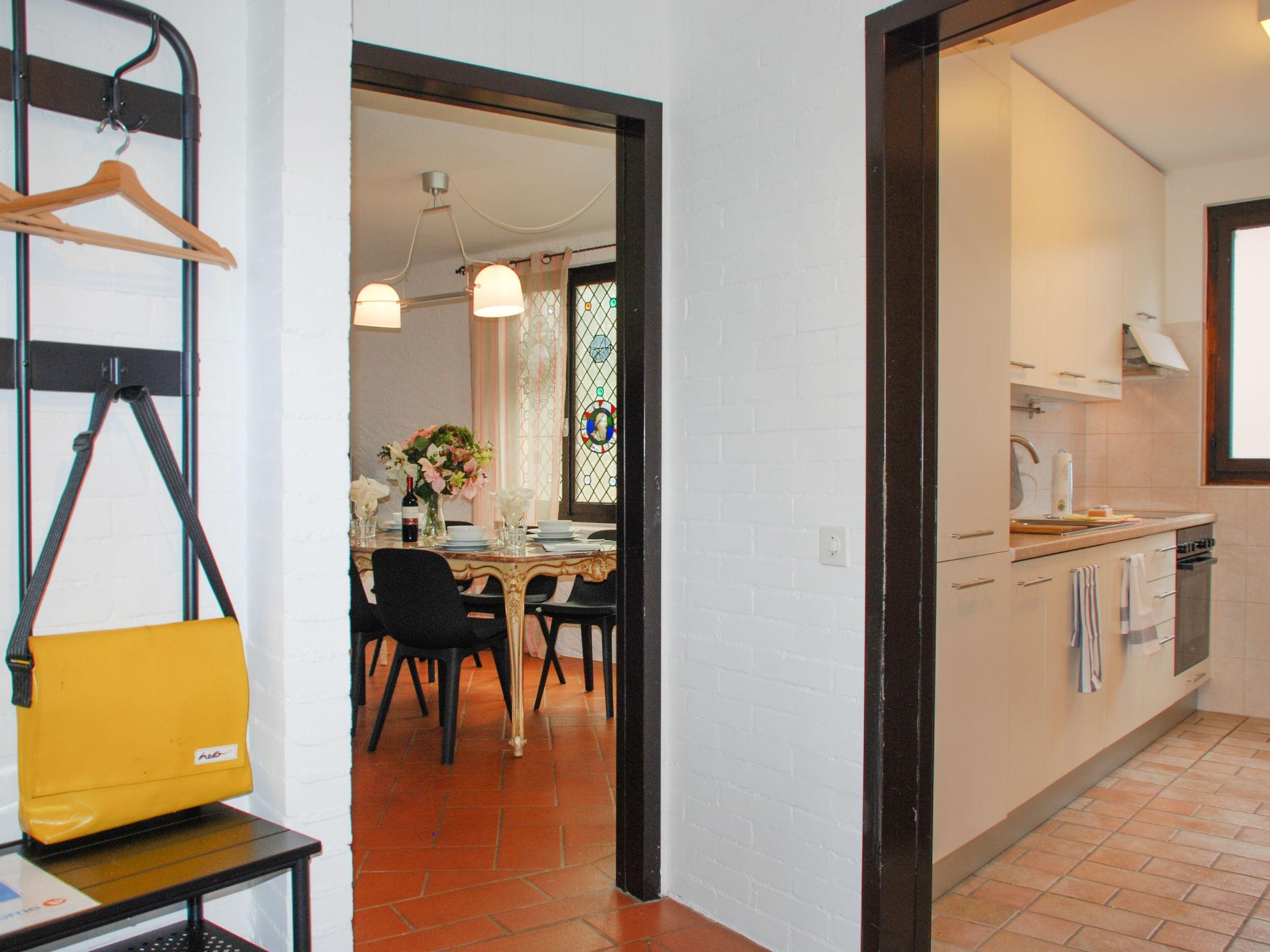 Foto 15 - Apartment mit 2 Schlafzimmern in Brusino Arsizio mit garten und terrasse