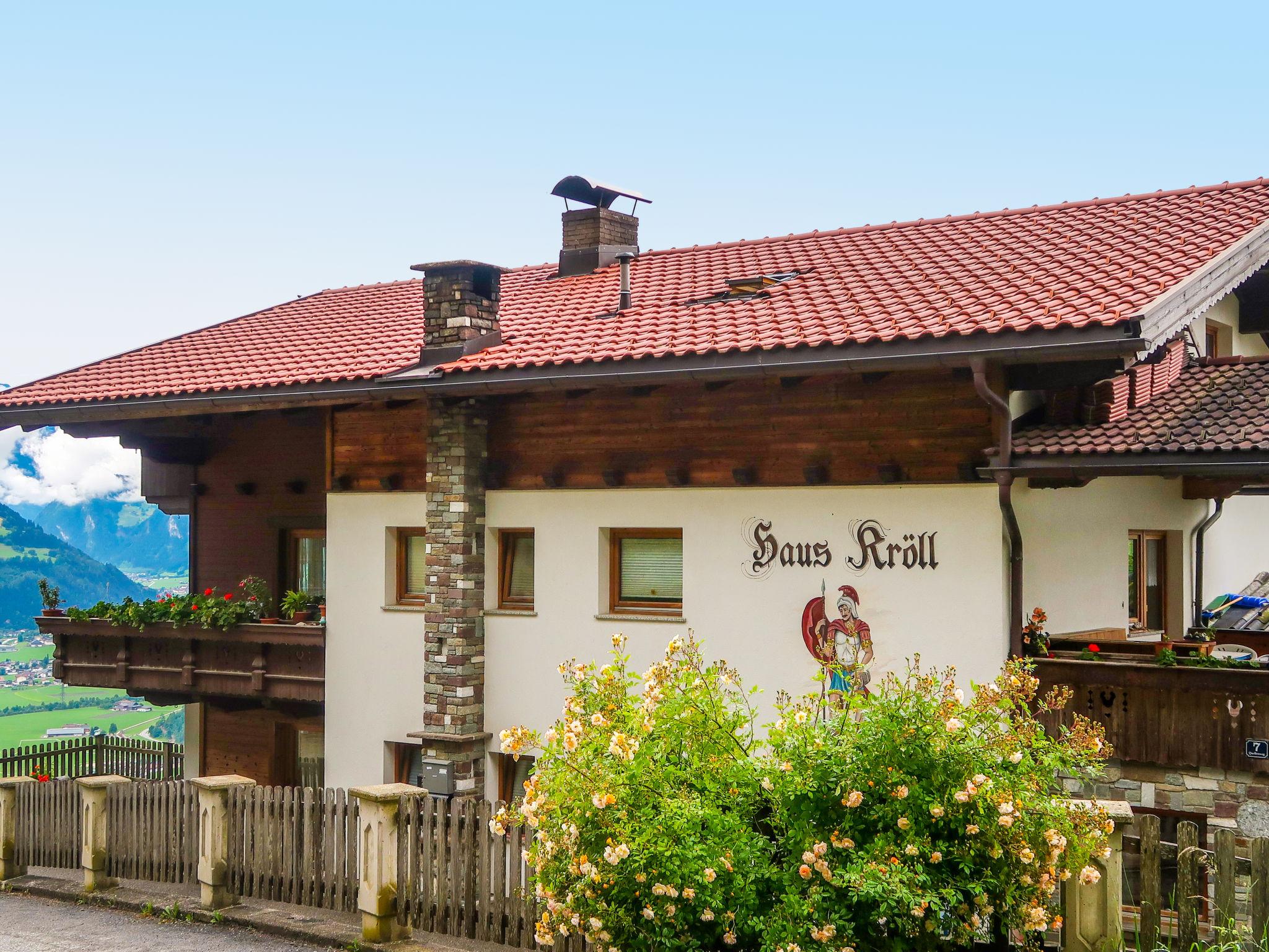 Foto 1 - Apartment mit 4 Schlafzimmern in Aschau im Zillertal mit blick auf die berge