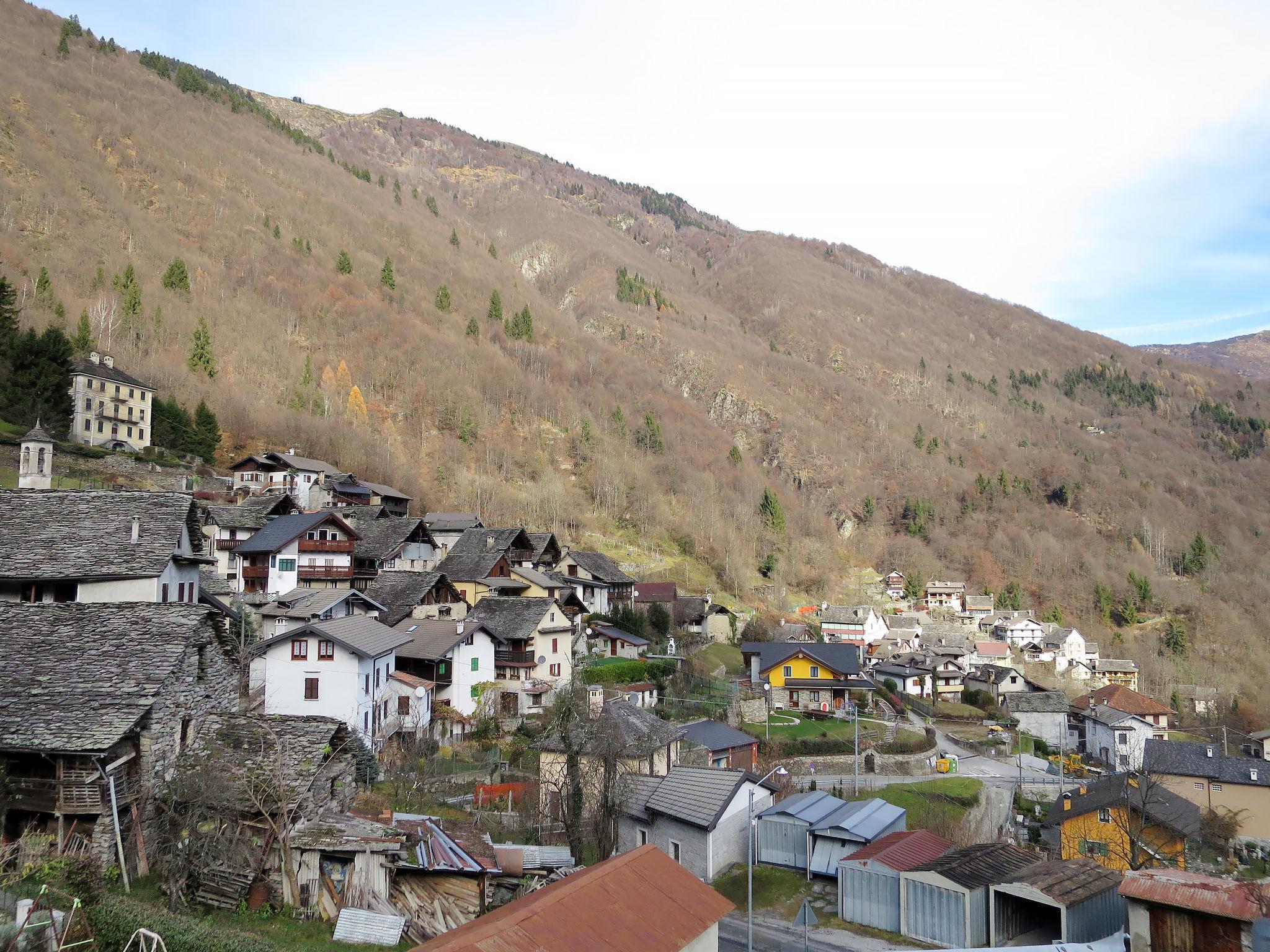 Photo 19 - 1 bedroom Apartment in Calasca Castiglione with garden