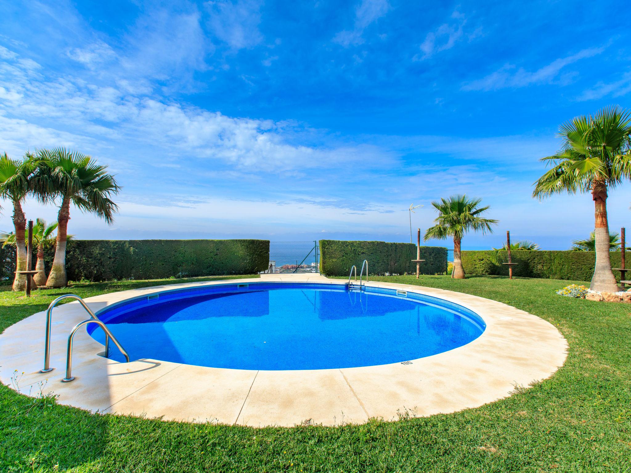 Foto 3 - Casa de 3 habitaciones en Torrox con piscina y vistas al mar