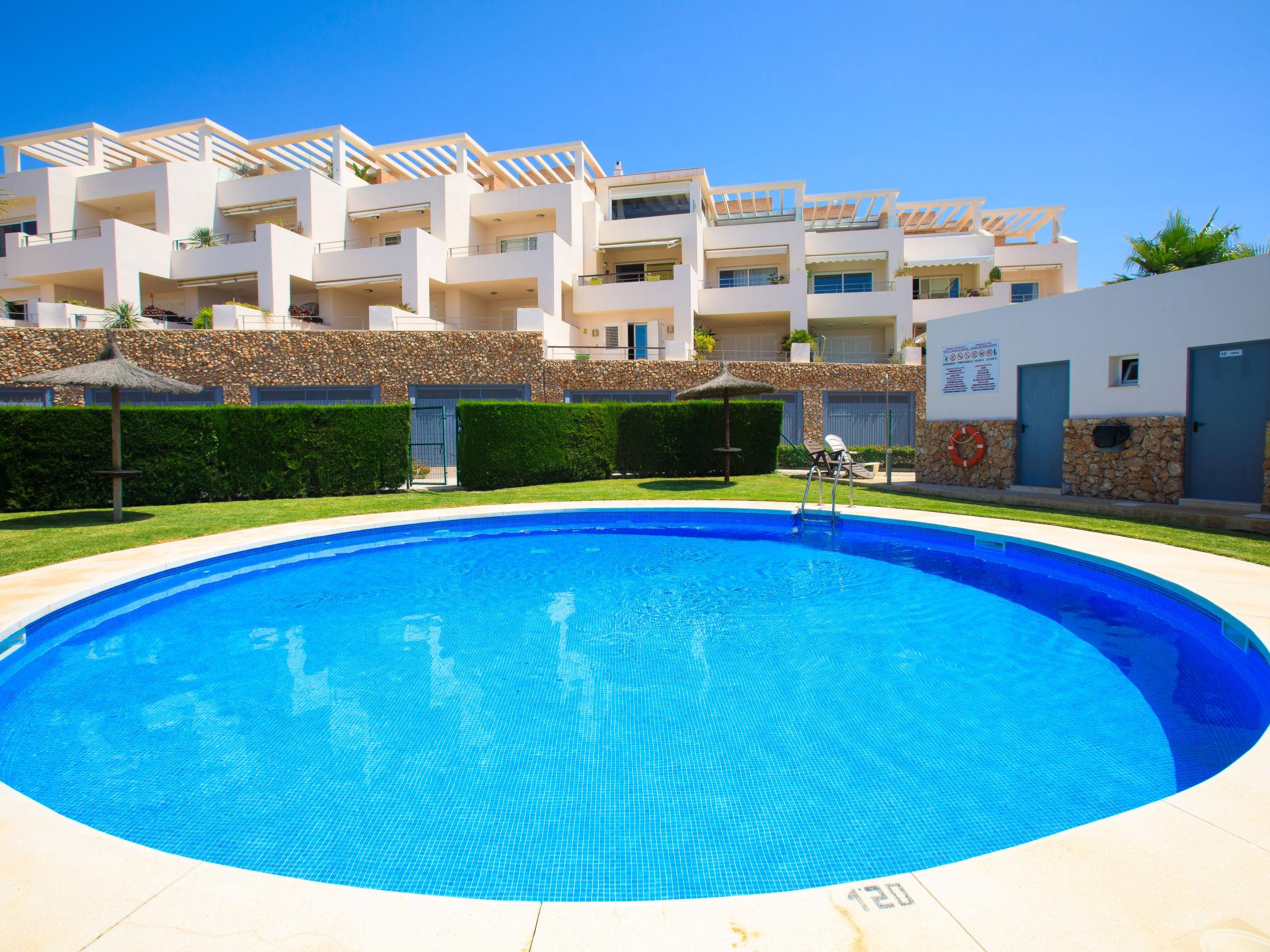 Foto 2 - Haus mit 3 Schlafzimmern in Torrox mit schwimmbad und blick aufs meer