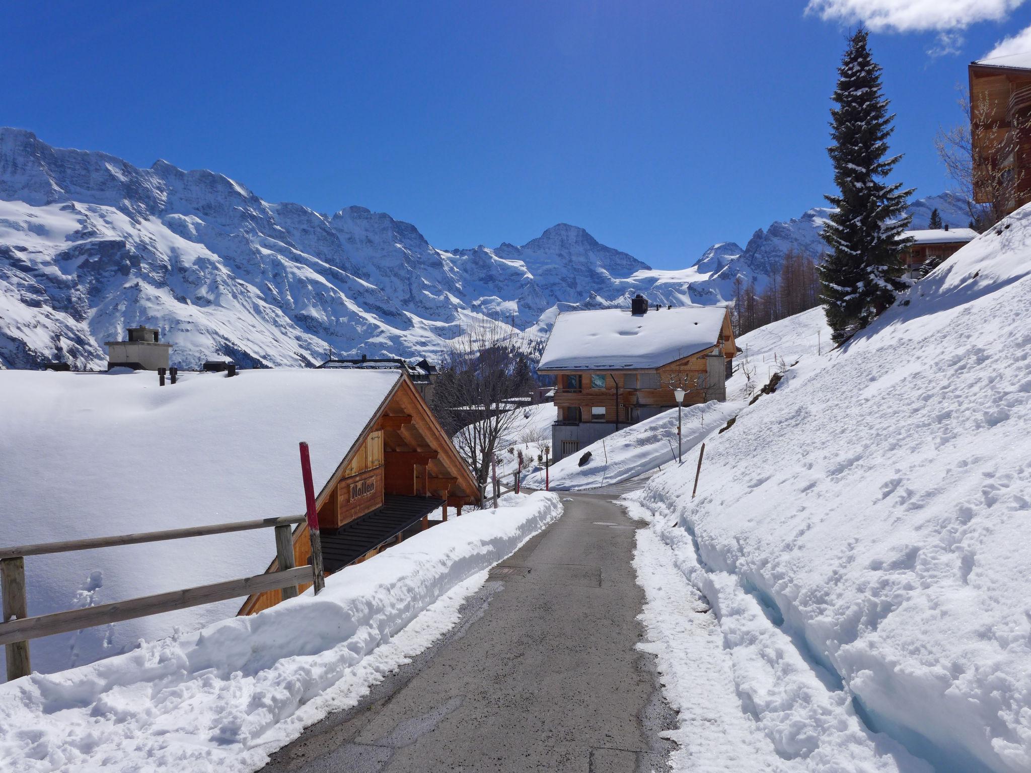 Foto 25 - Apartamento de 3 quartos em Lauterbrunnen com vista para a montanha