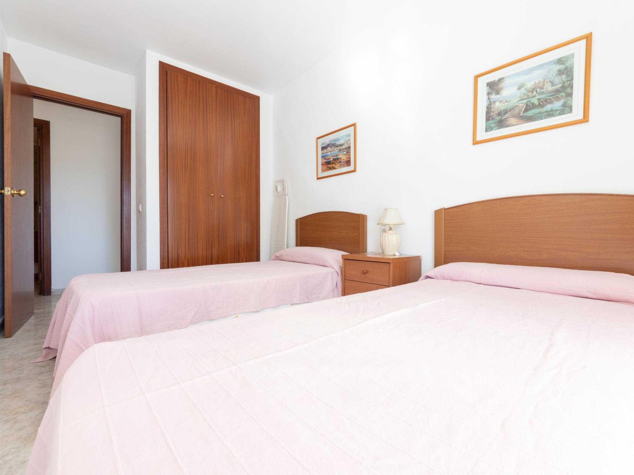 Foto 14 - Appartamento con 2 camere da letto a Salou con piscina e vista mare