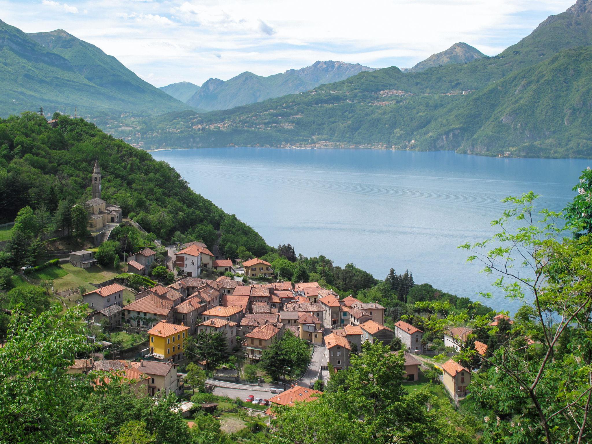 Foto 42 - Appartamento con 3 camere da letto a Perledo con piscina e vista sulle montagne