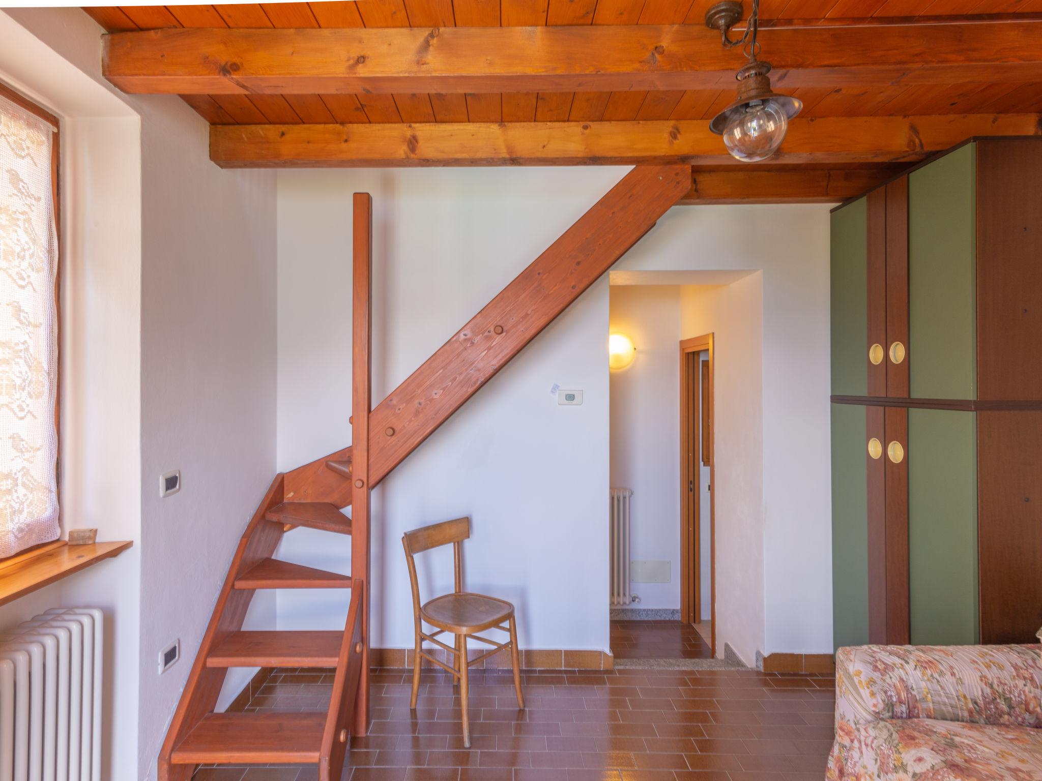 Photo 10 - Maison de 1 chambre à Perledo avec piscine et jardin