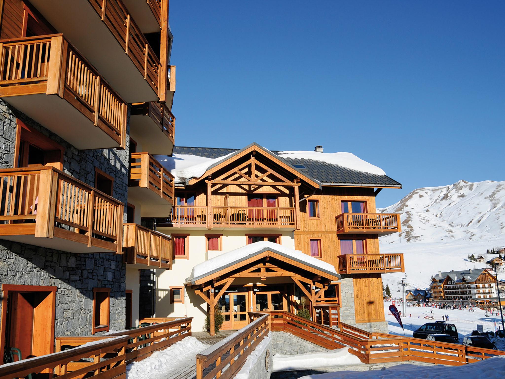 Foto 6 - Apartamento de 2 quartos em Fontcouverte-la-Toussuire com piscina e vista para a montanha