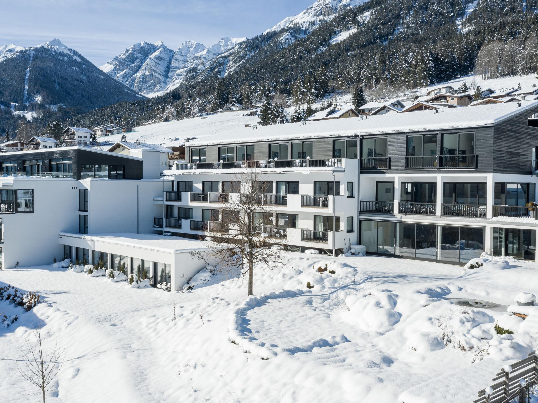 Foto 16 - Apartamento en Telfes im Stubai con piscina y vistas a la montaña