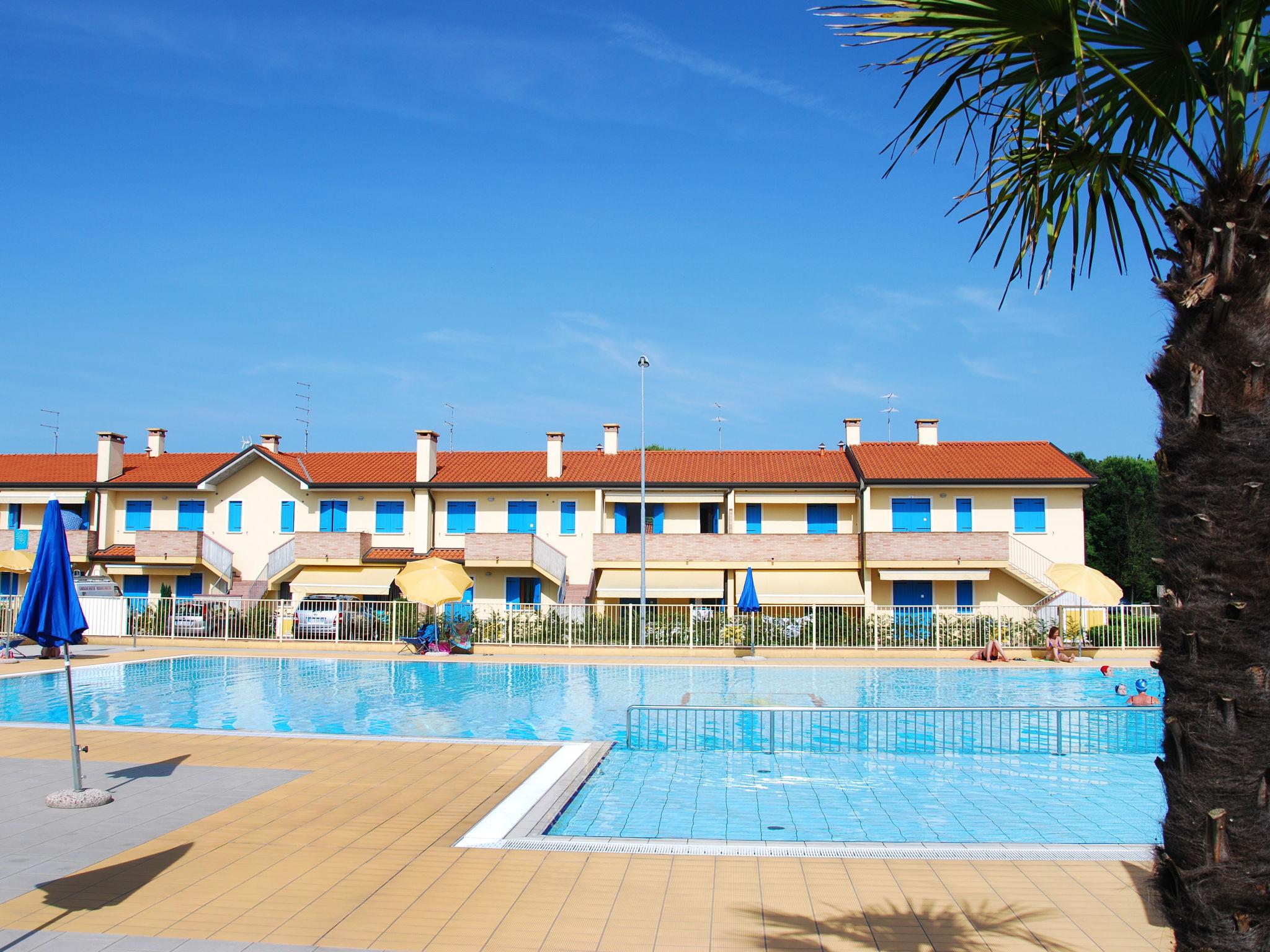 Photo 25 - Appartement de 2 chambres à Rosolina avec piscine et vues à la mer