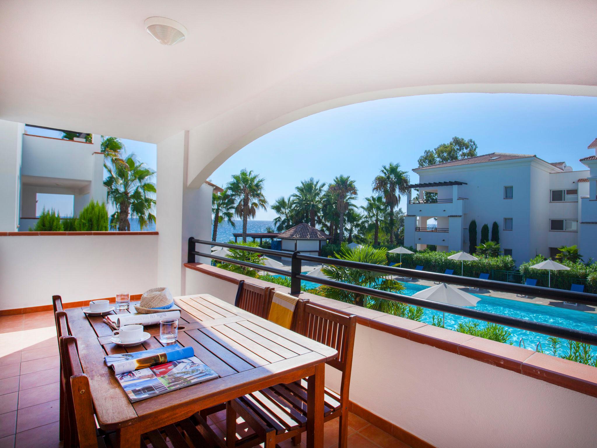 Foto 2 - Apartamento de 1 quarto em San-Nicolao com piscina e vistas do mar