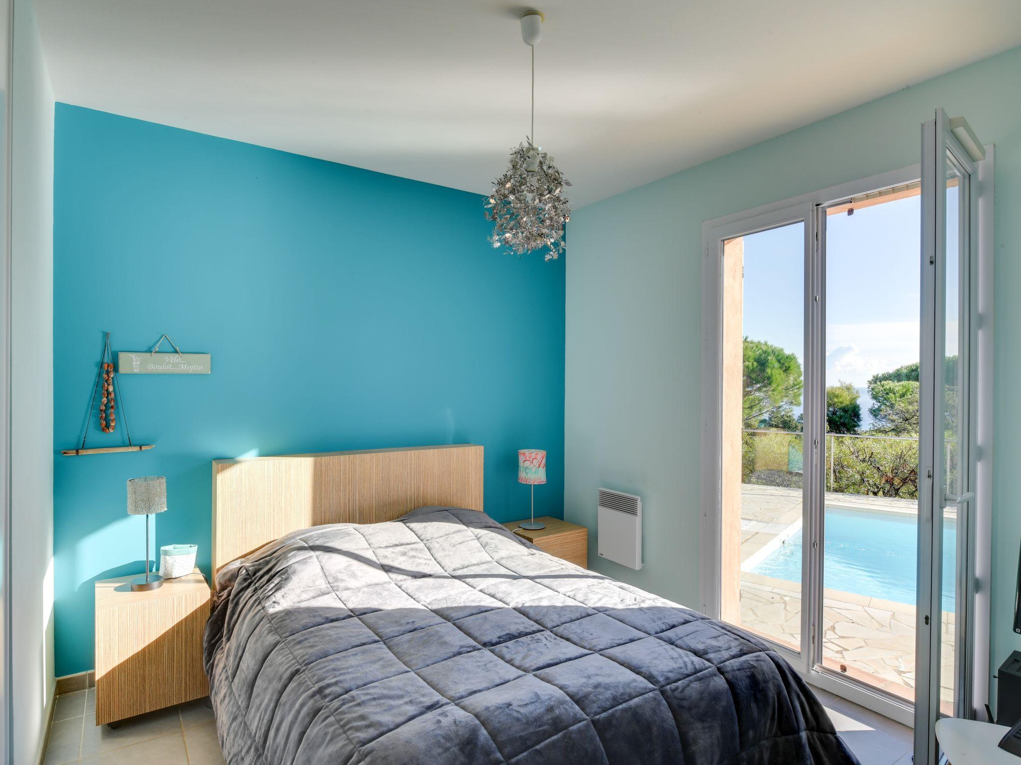 Photo 5 - Maison de 3 chambres à Sainte-Maxime avec piscine privée et vues à la mer