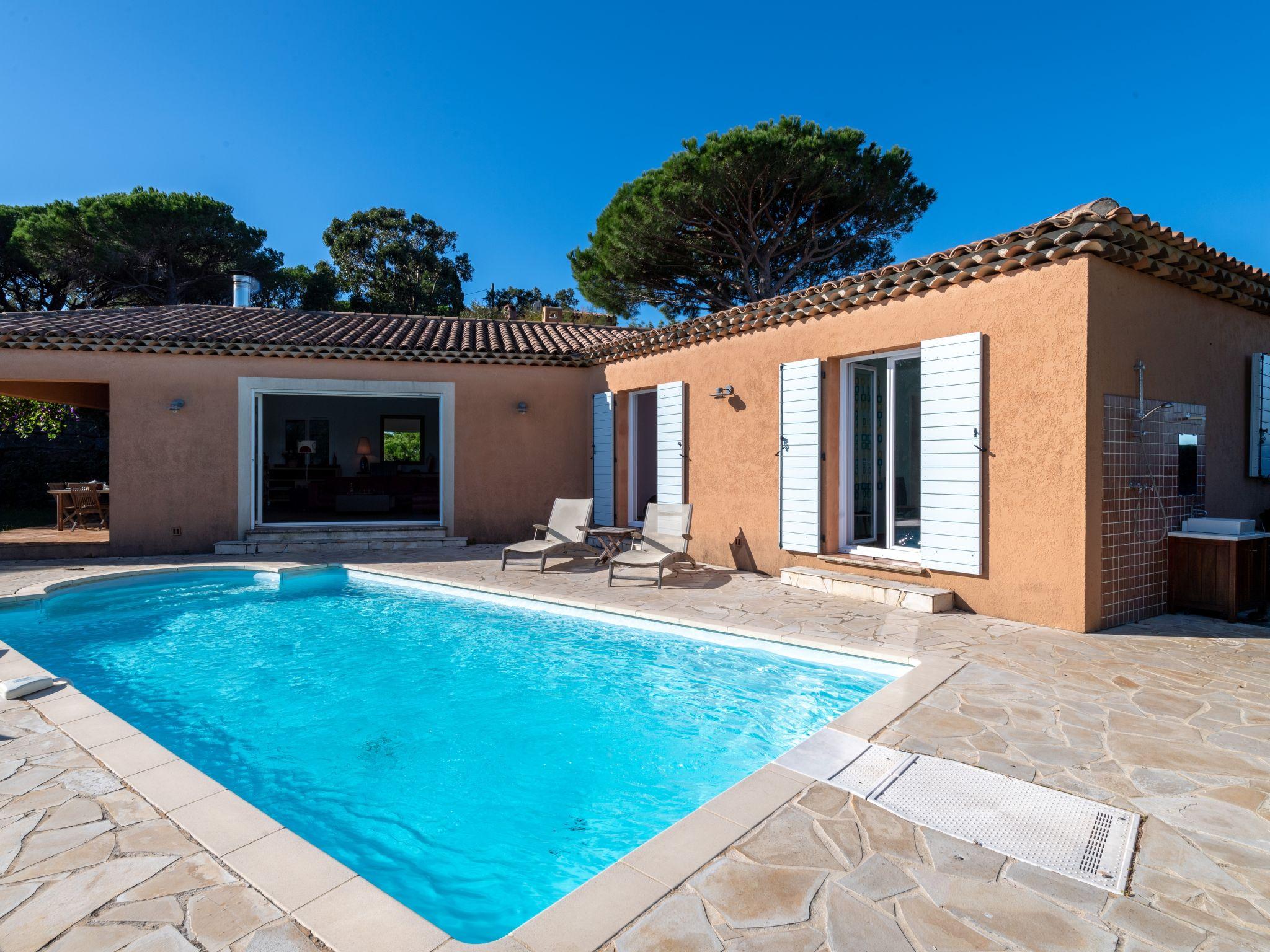 Foto 6 - Casa de 3 habitaciones en Sainte-Maxime con piscina privada y vistas al mar