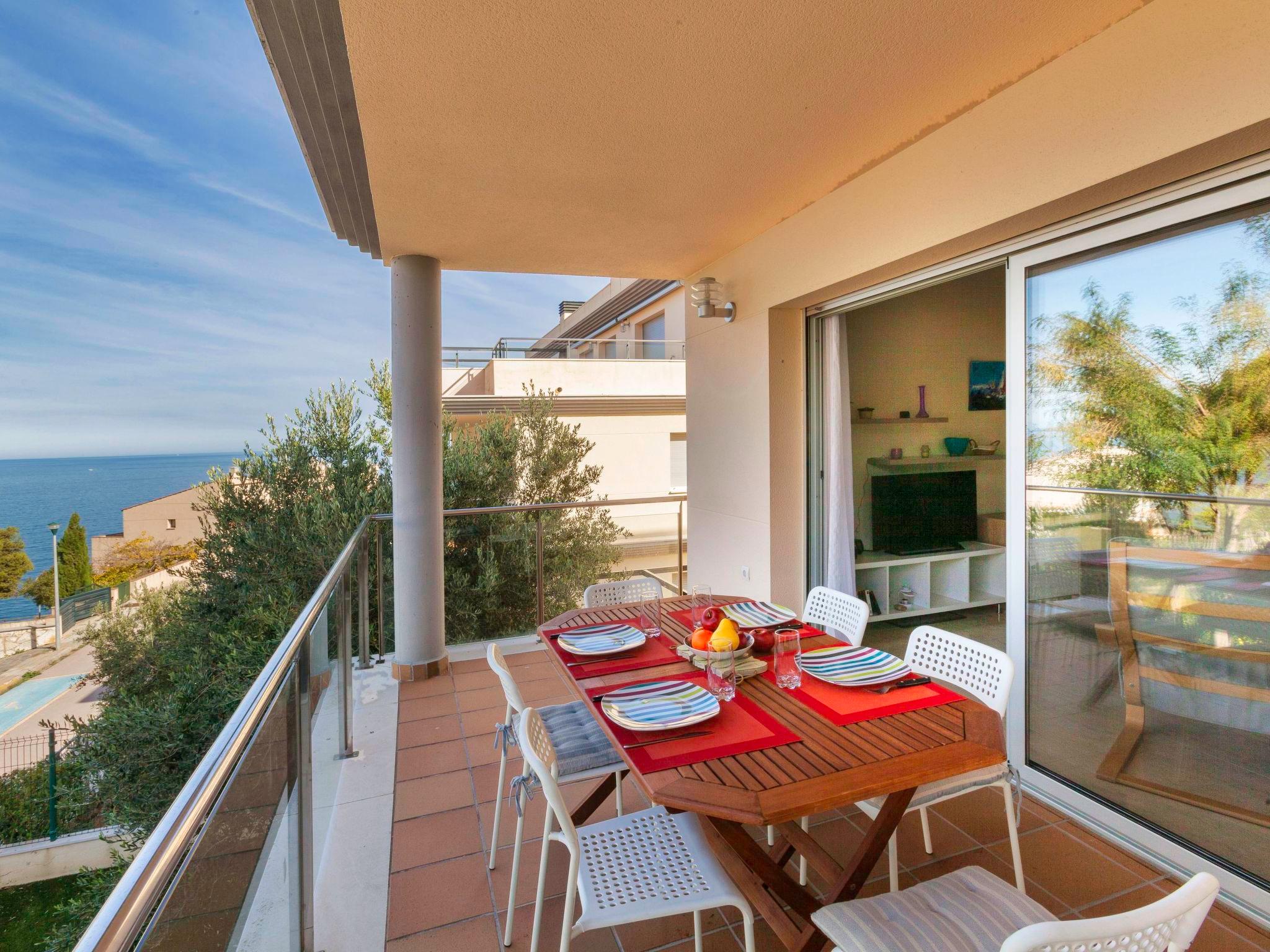 Foto 1 - Apartamento de 2 habitaciones en Llançà con piscina y vistas al mar