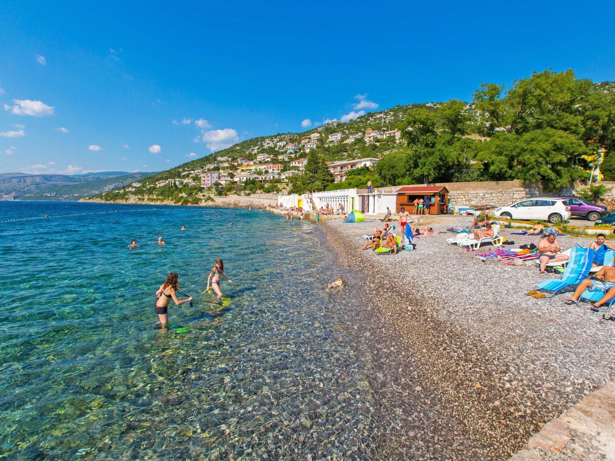 Foto 36 - Appartamento con 1 camera da letto a Senj con piscina e giardino