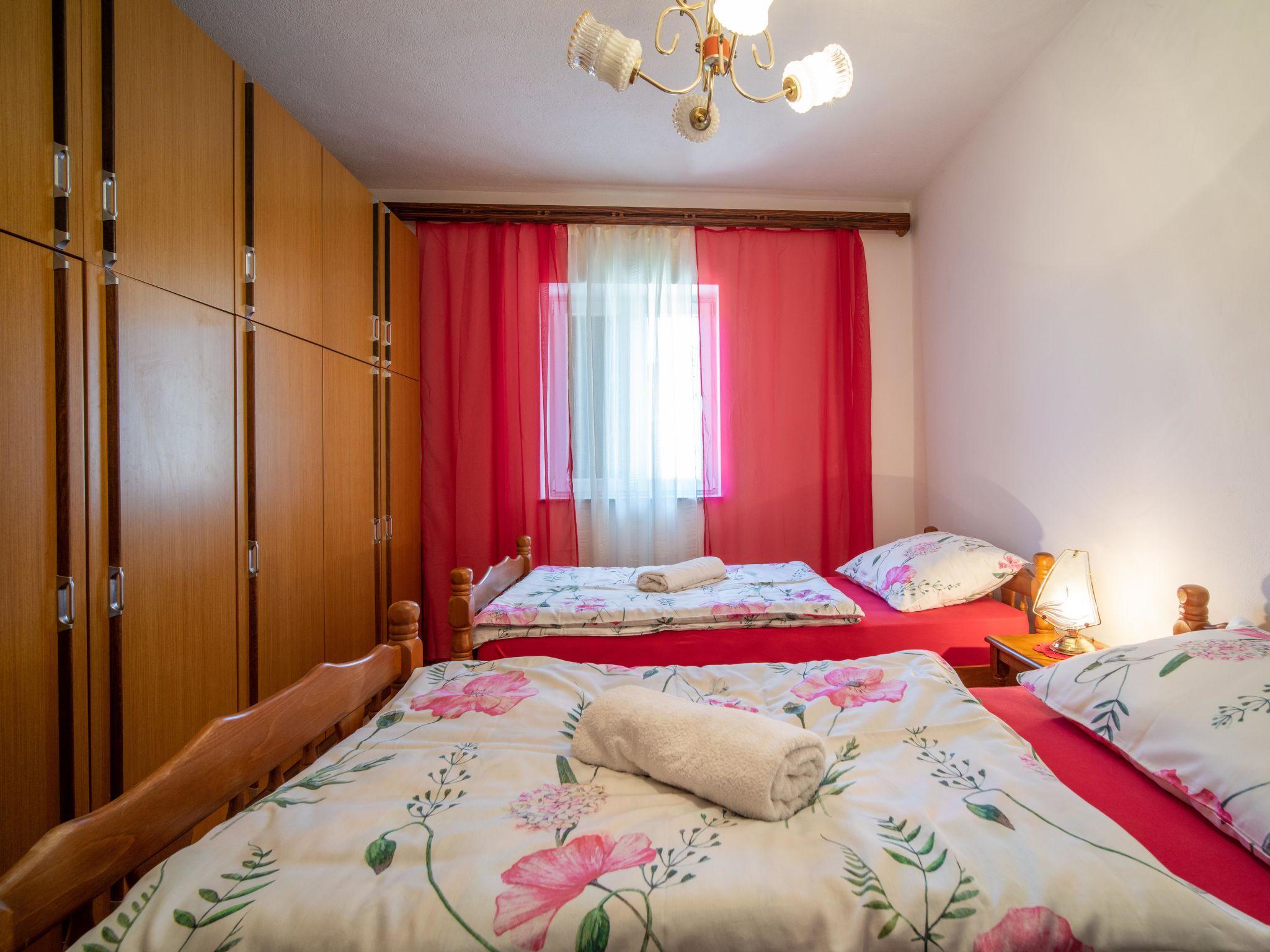 Photo 19 - 2 bedroom House in Senj with private pool and sea view