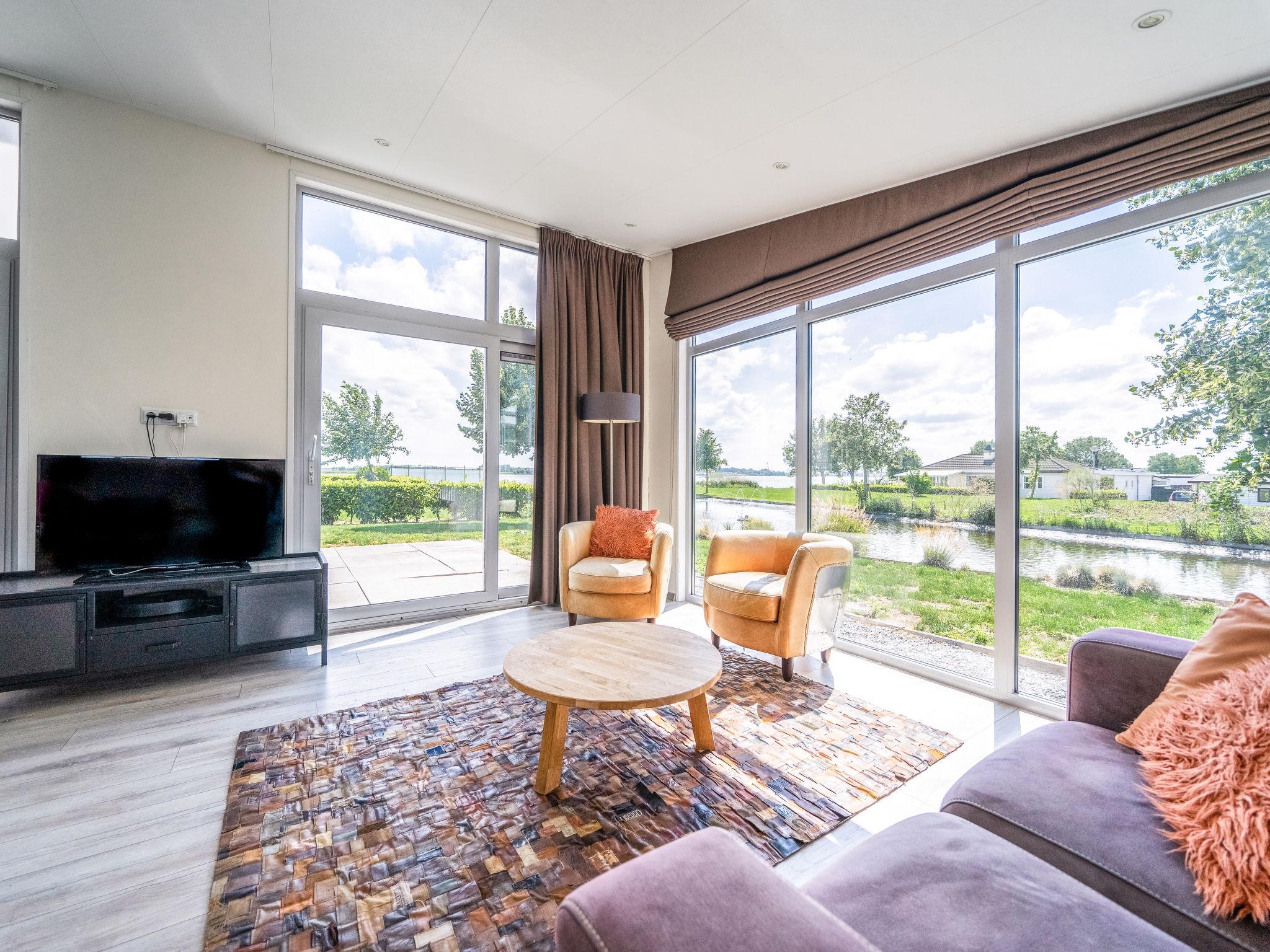 Foto 19 - Casa de 2 quartos em Dordrecht com piscina e terraço