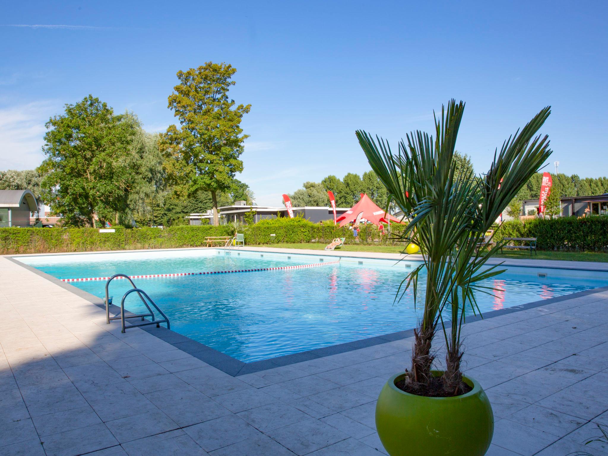 Foto 7 - Haus mit 3 Schlafzimmern in Dordrecht mit schwimmbad und terrasse