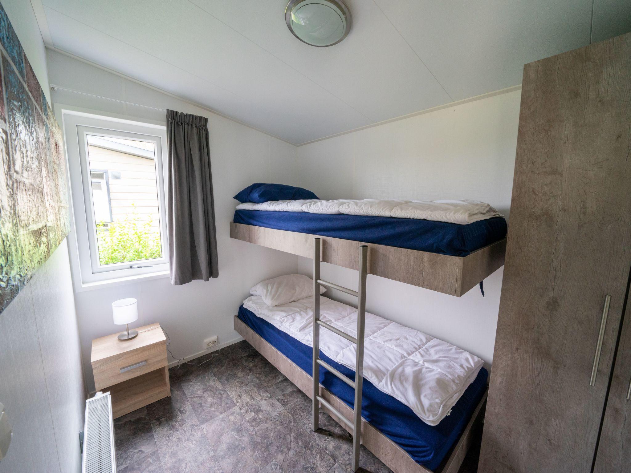 Foto 7 - Casa con 3 camere da letto a Bovenkarspel con terrazza