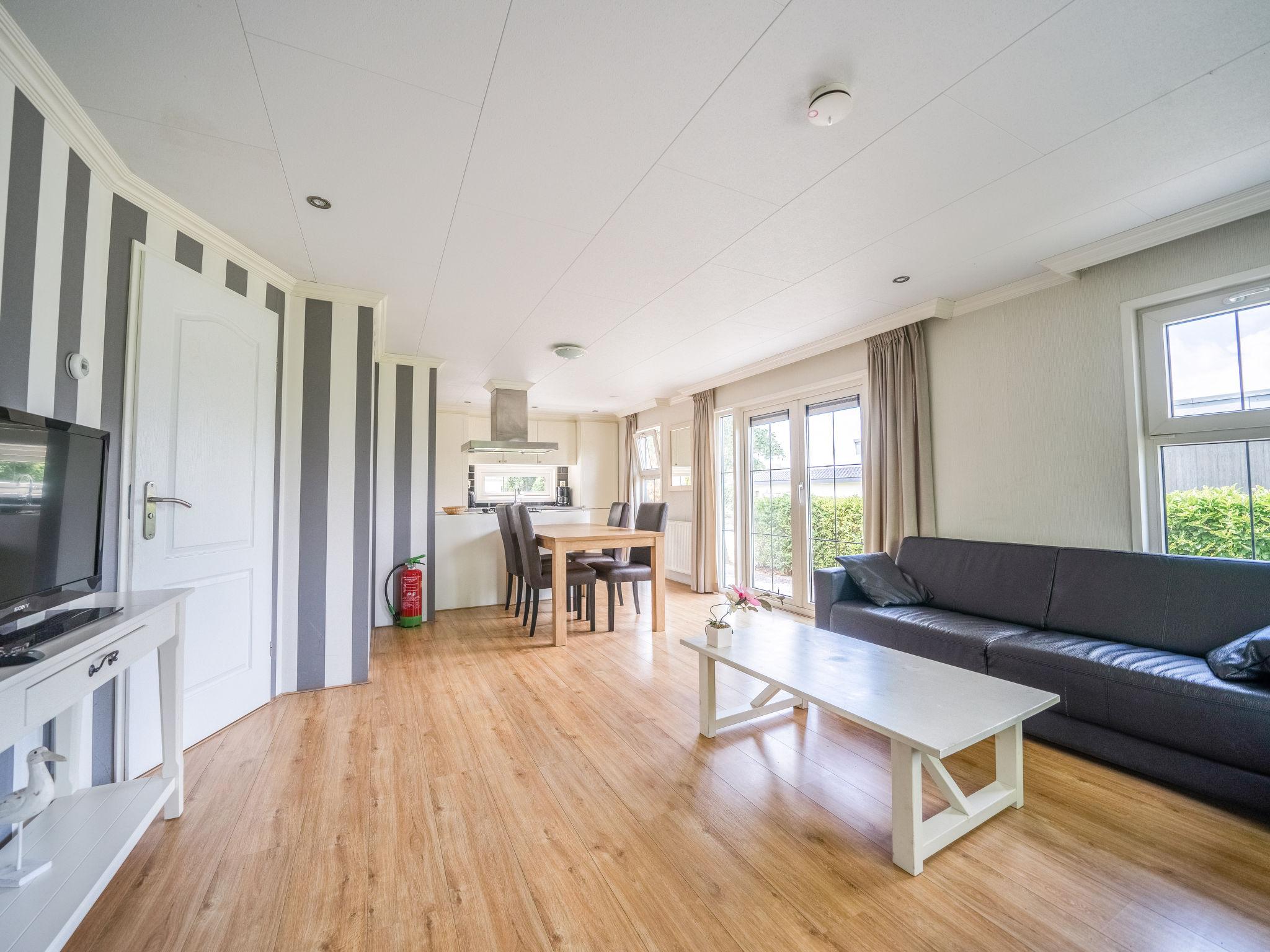 Foto 22 - Haus mit 2 Schlafzimmern in Dordrecht mit schwimmbad und terrasse