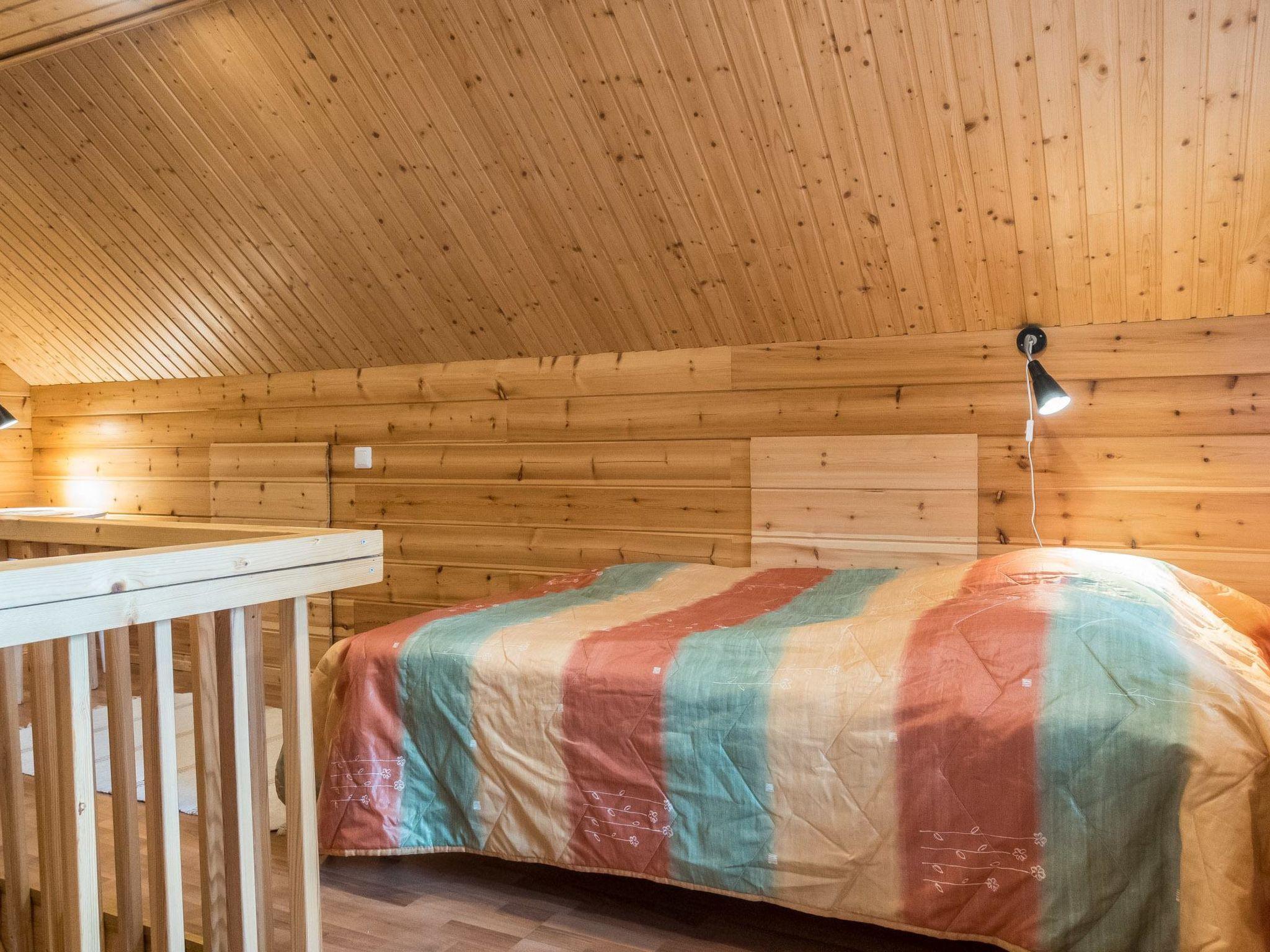 Foto 13 - Casa de 1 habitación en Muonio con sauna y vistas a la montaña