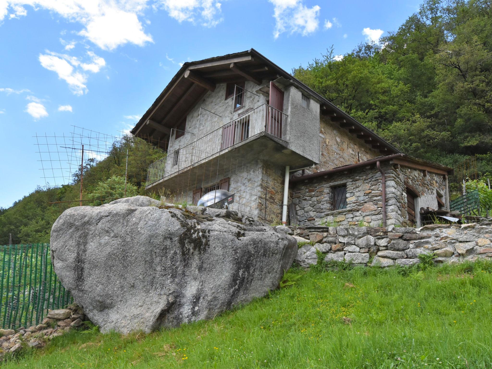 Photo 6 - Maison de 3 chambres à Civo avec jardin et vues sur la montagne