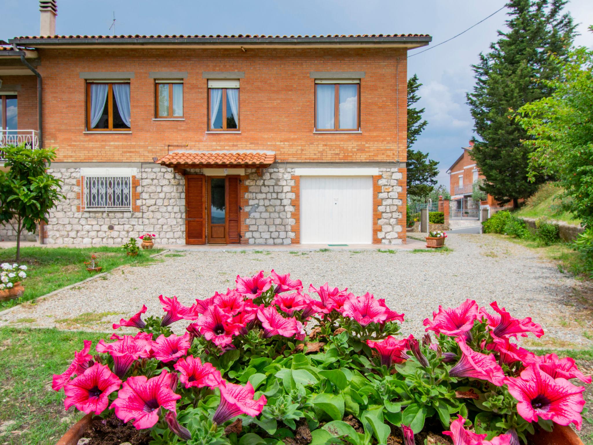 Foto 3 - Casa con 4 camere da letto a Volterra con piscina privata e giardino