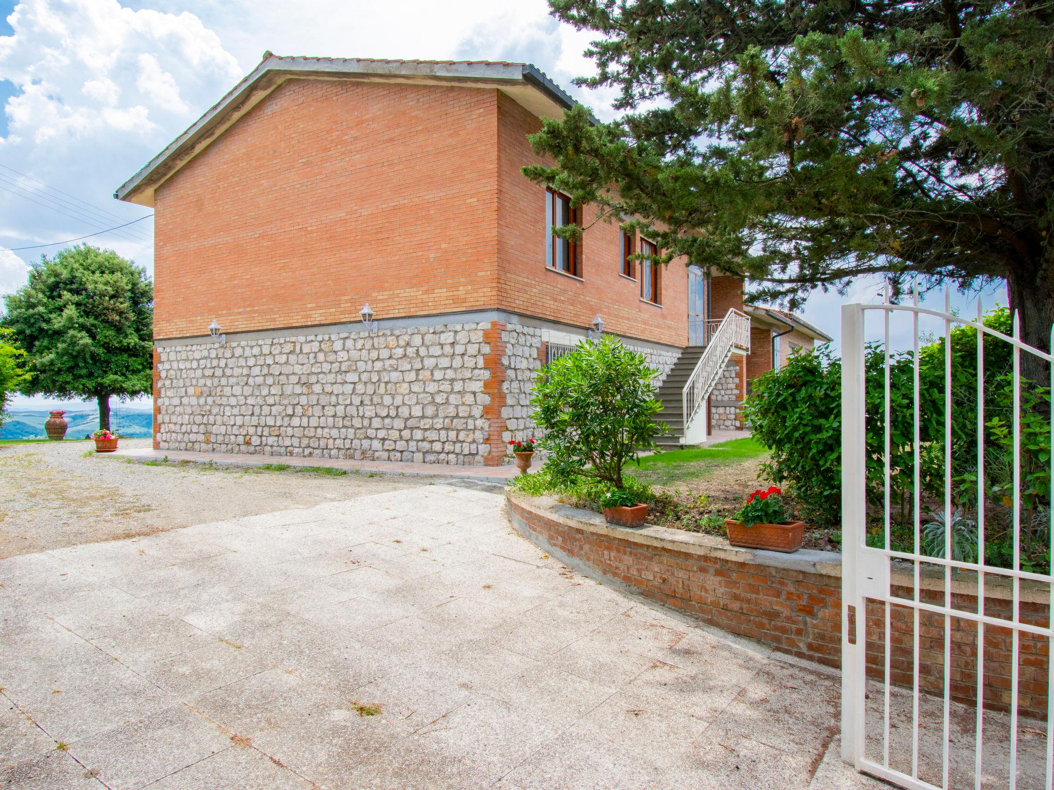 Foto 49 - Haus mit 4 Schlafzimmern in Volterra mit privater pool und garten