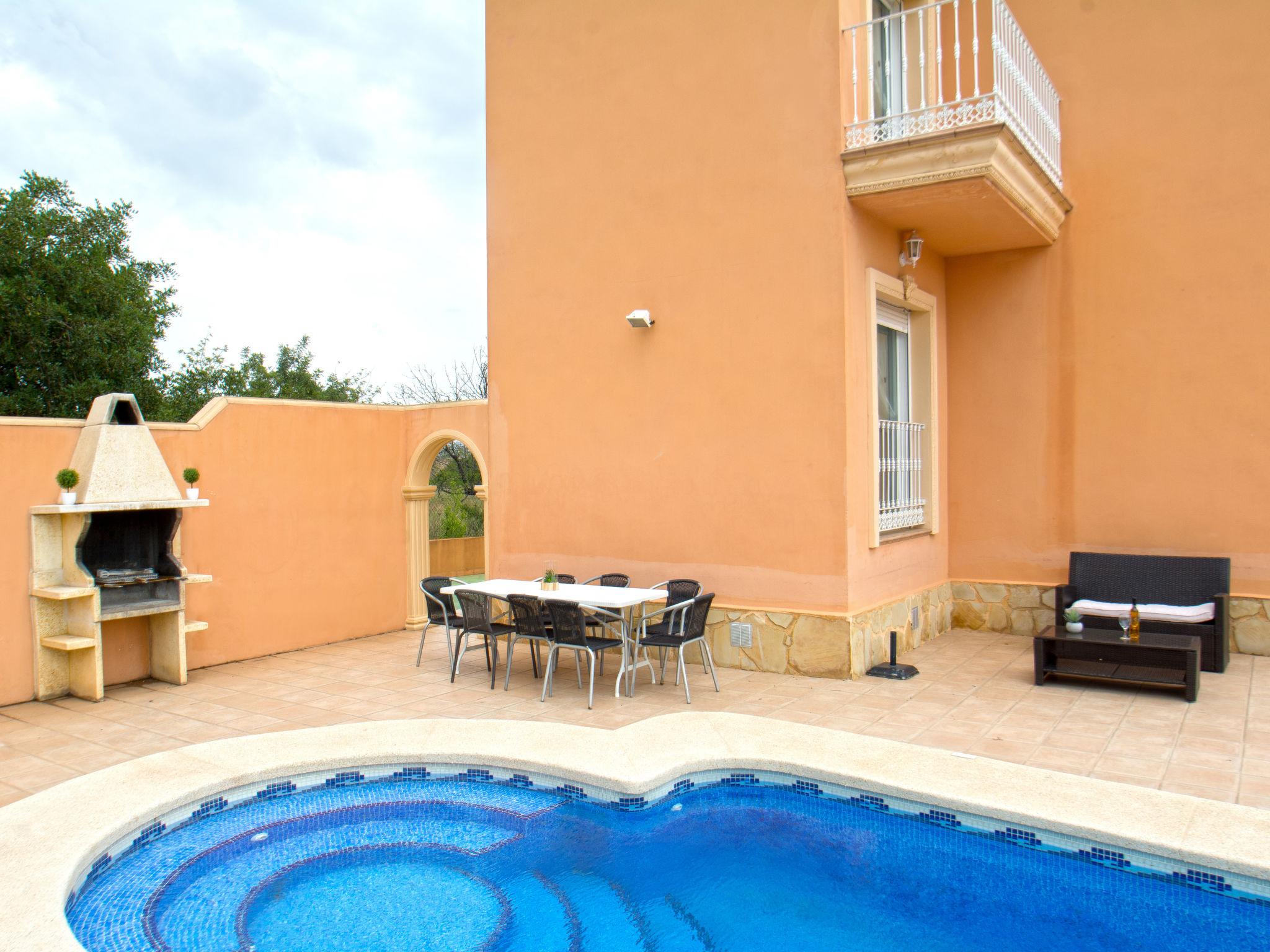 Photo 26 - 8 bedroom House in Calp with private pool and garden