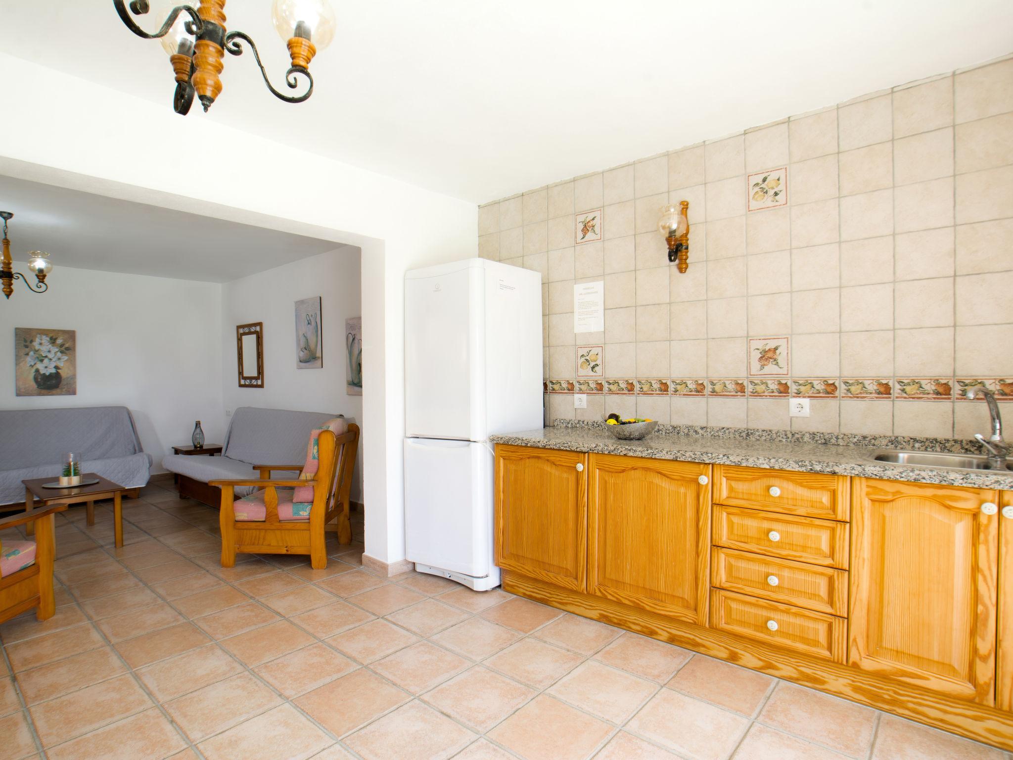 Photo 12 - 8 bedroom House in Calp with private pool and sea view