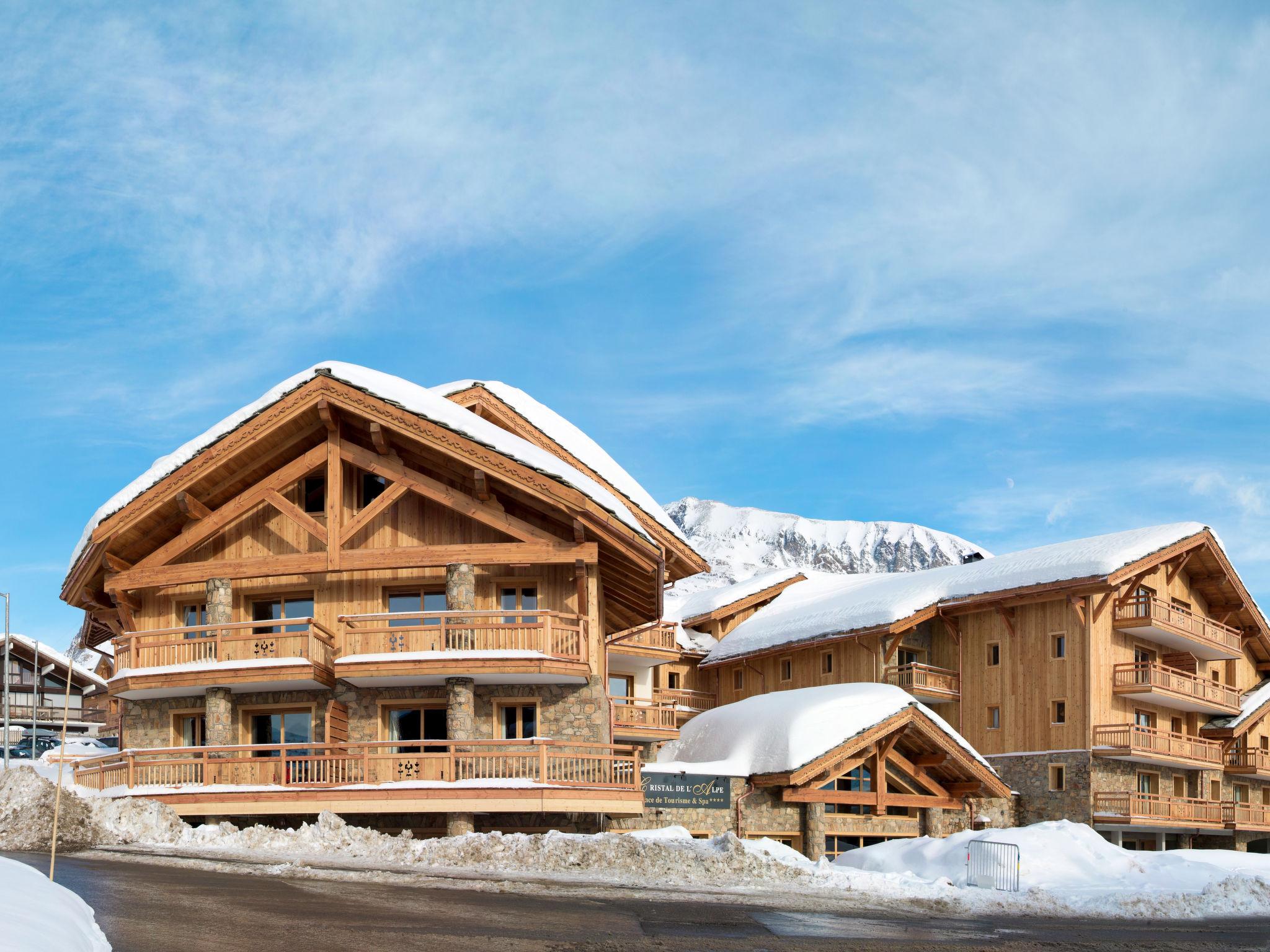 Foto 1 - Apartamento de 3 quartos em Huez com piscina e vista para a montanha