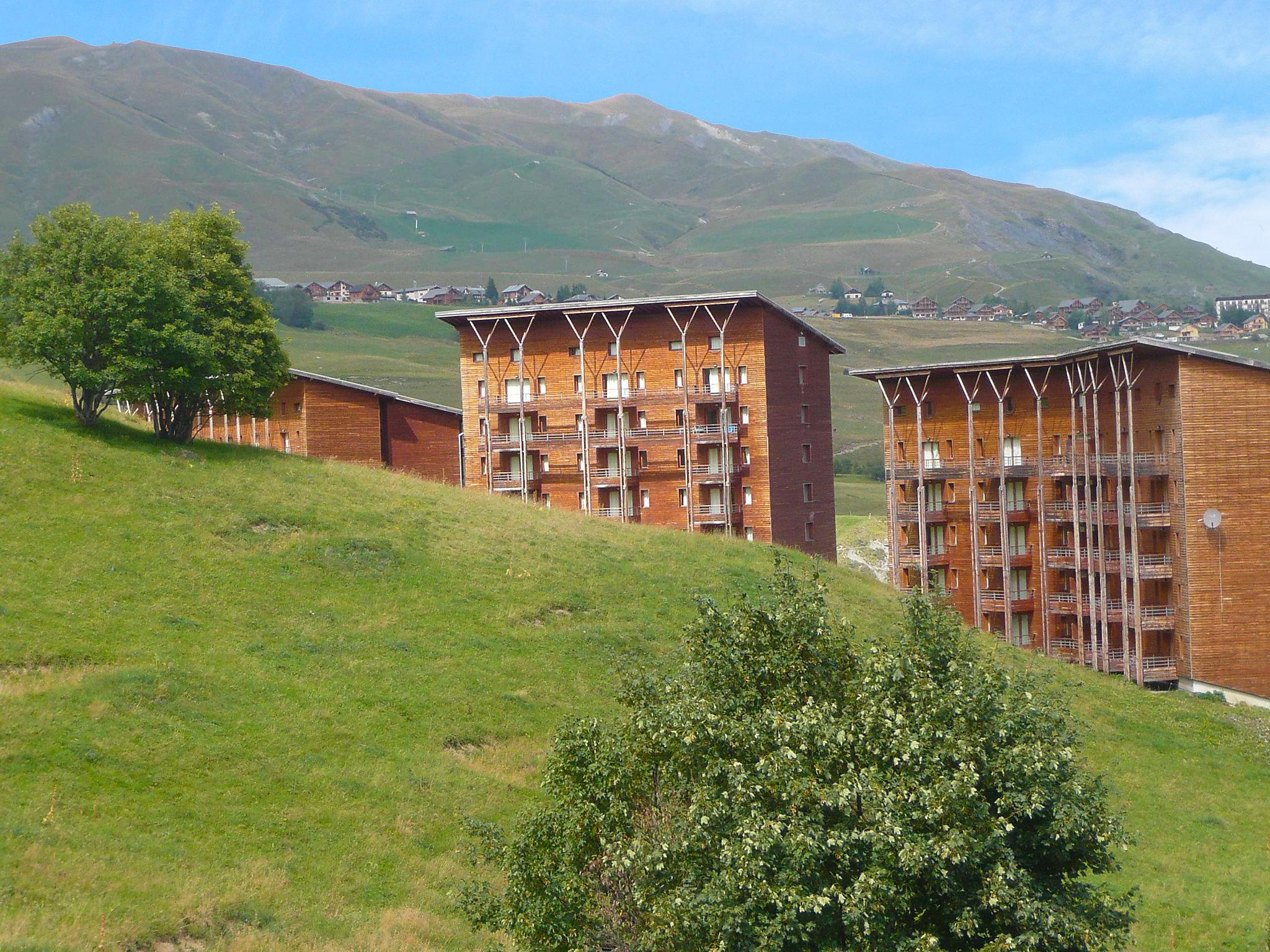 Foto 20 - Apartment mit 2 Schlafzimmern in Villarembert mit schwimmbad und blick auf die berge