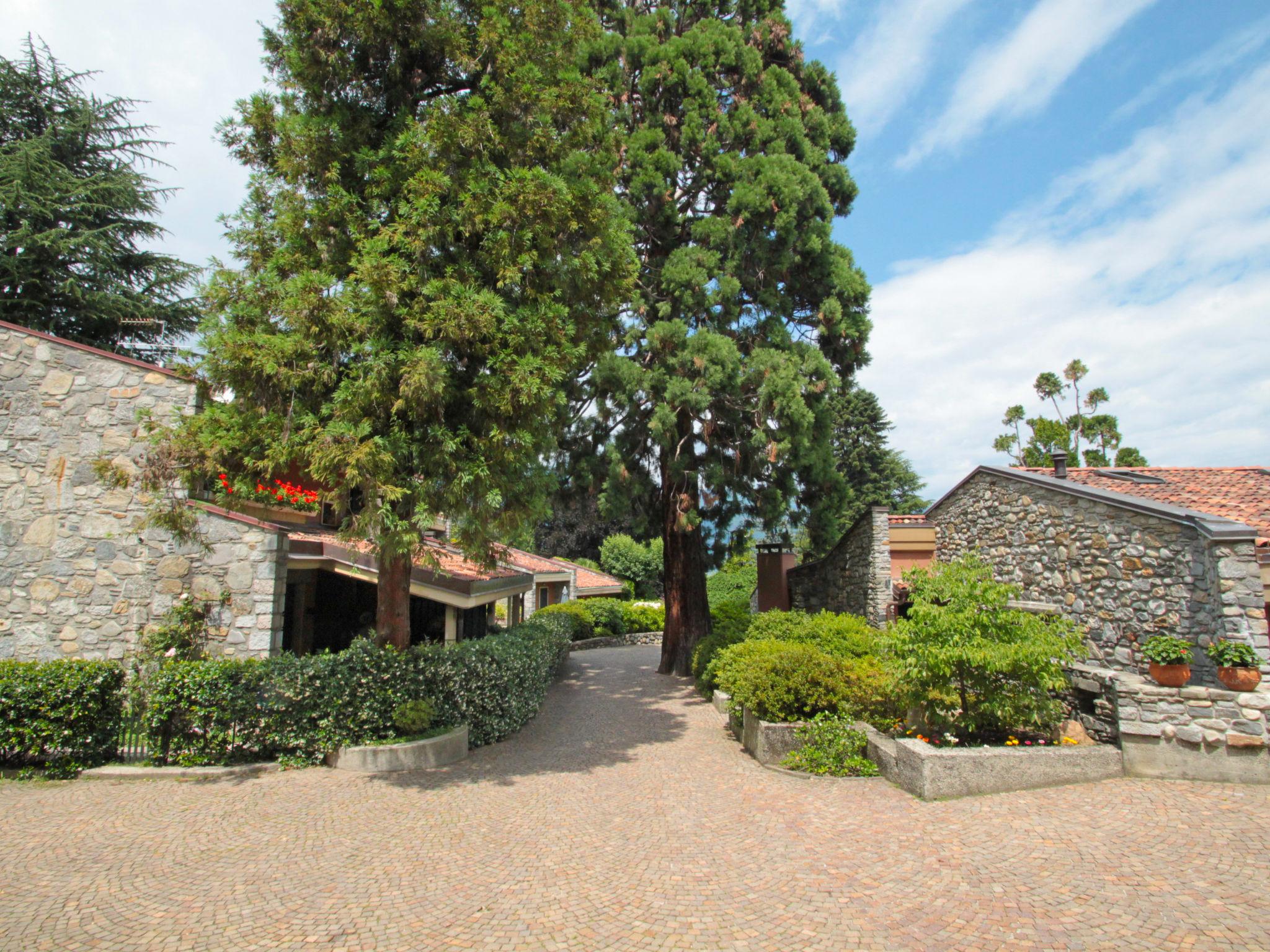 Photo 24 - Maison de 2 chambres à Porto Valtravaglia avec piscine et jardin