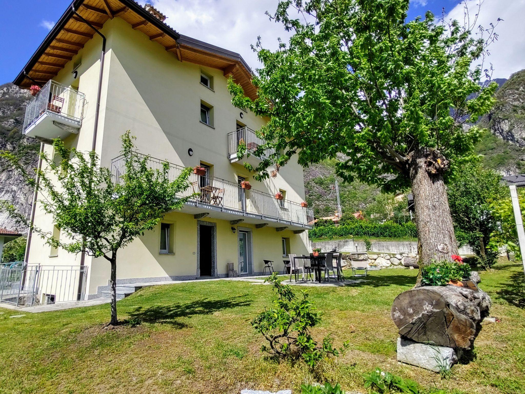 Photo 23 - Appartement de 2 chambres à Novate Mezzola avec vues sur la montagne