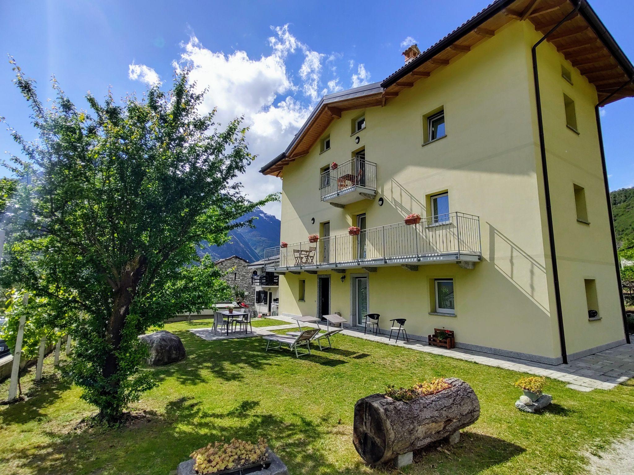 Photo 1 - 2 bedroom Apartment in Novate Mezzola with mountain view