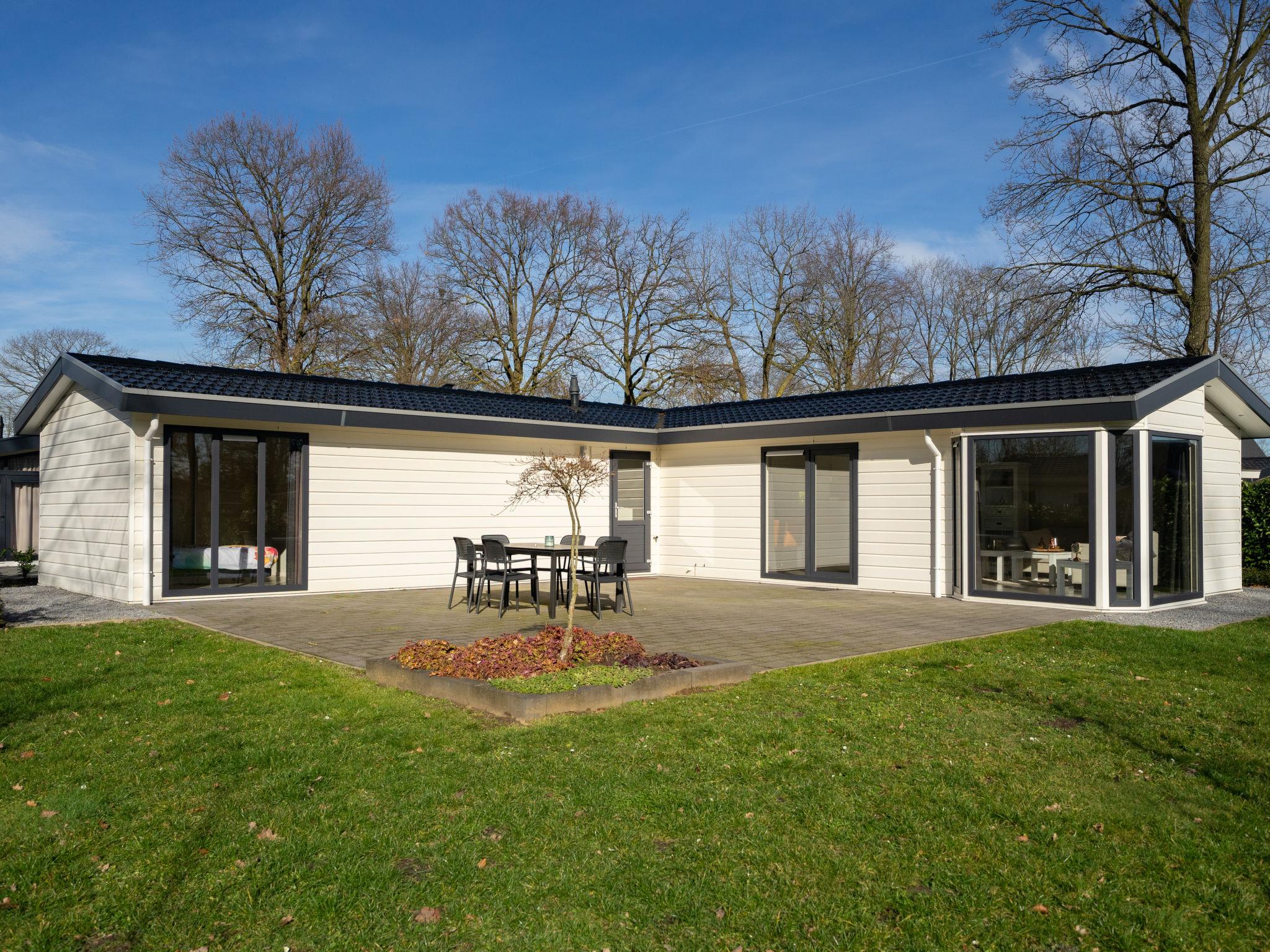 Photo 4 - Maison de 3 chambres à Susteren avec piscine et terrasse