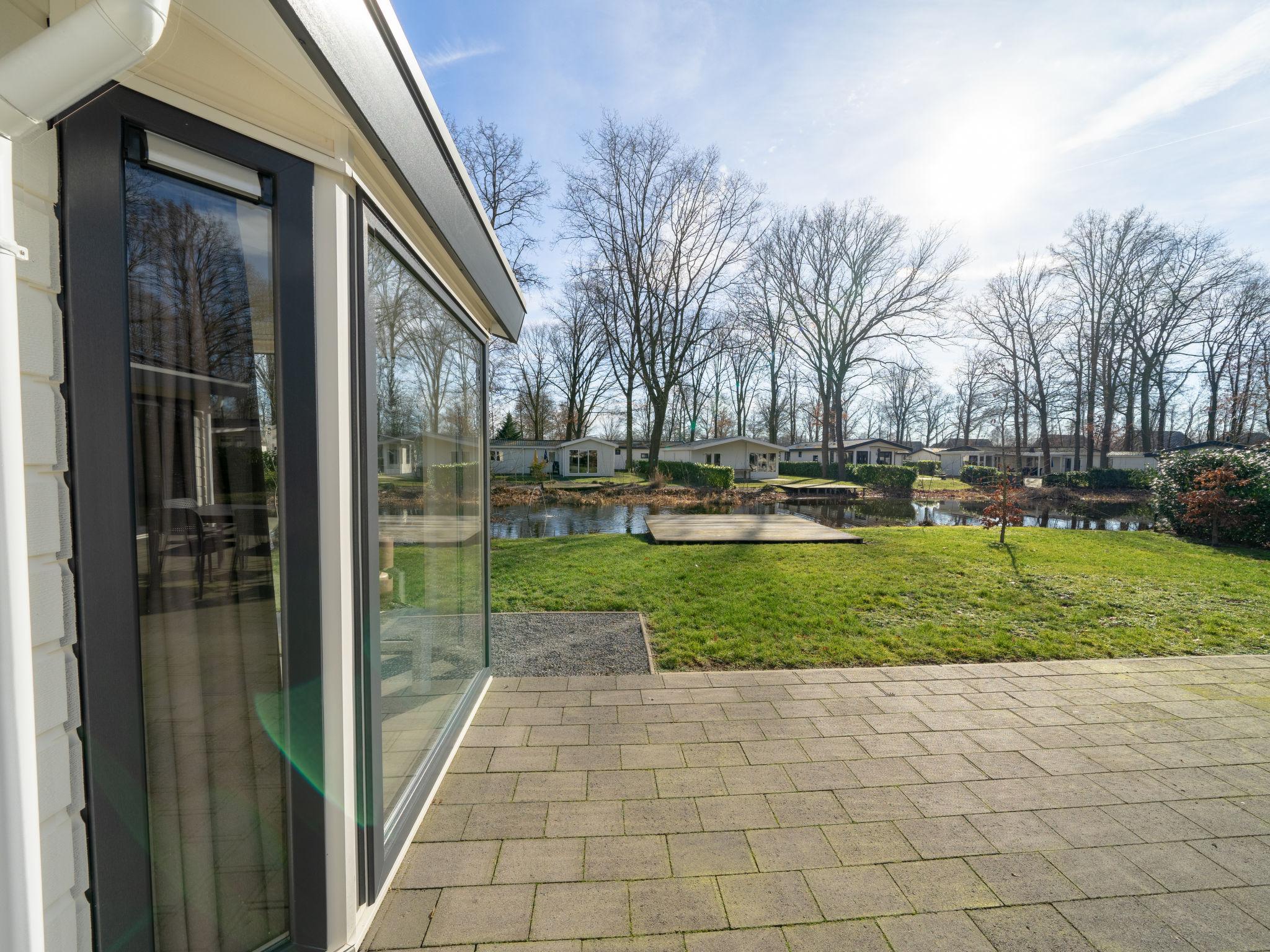 Photo 1 - Maison de 3 chambres à Susteren avec piscine et terrasse