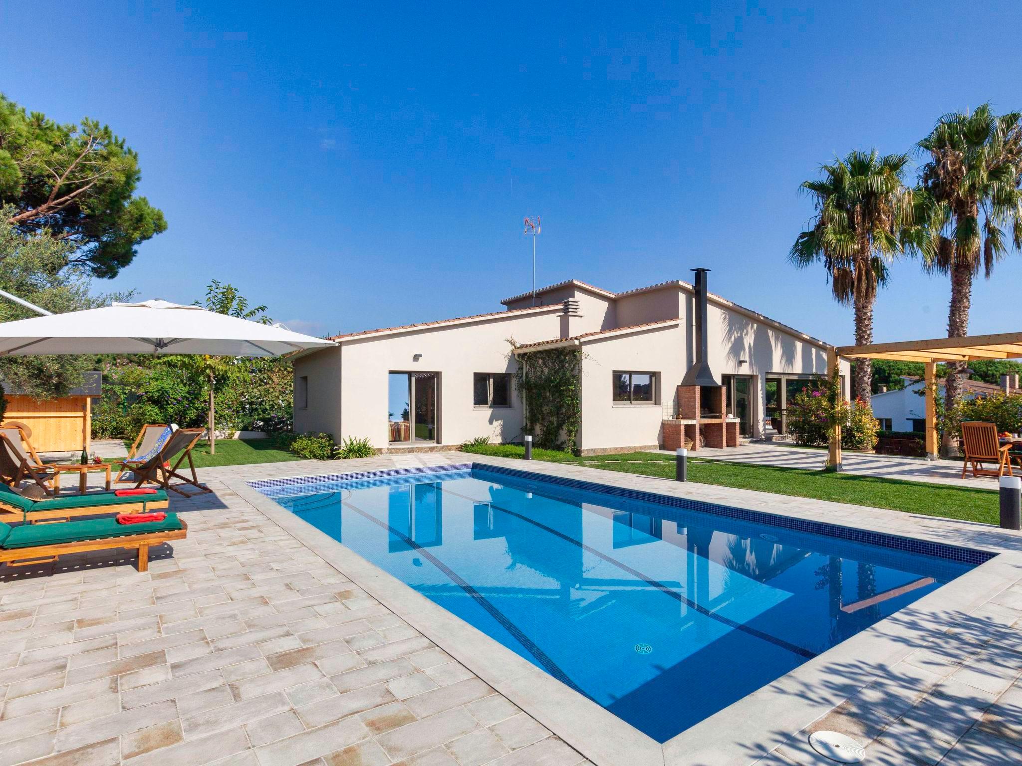 Foto 1 - Casa con 3 camere da letto a Calonge i Sant Antoni con piscina privata e vista mare