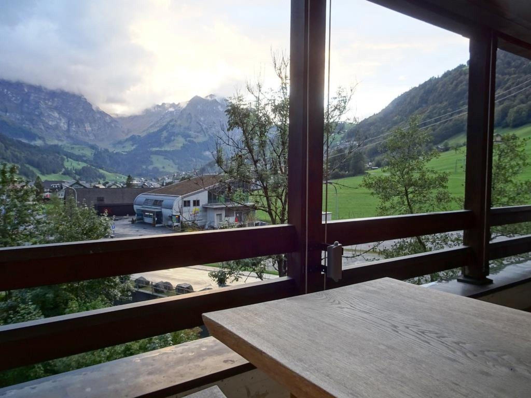 Foto 3 - Appartamento con 1 camera da letto a Engelberg con piscina e sauna