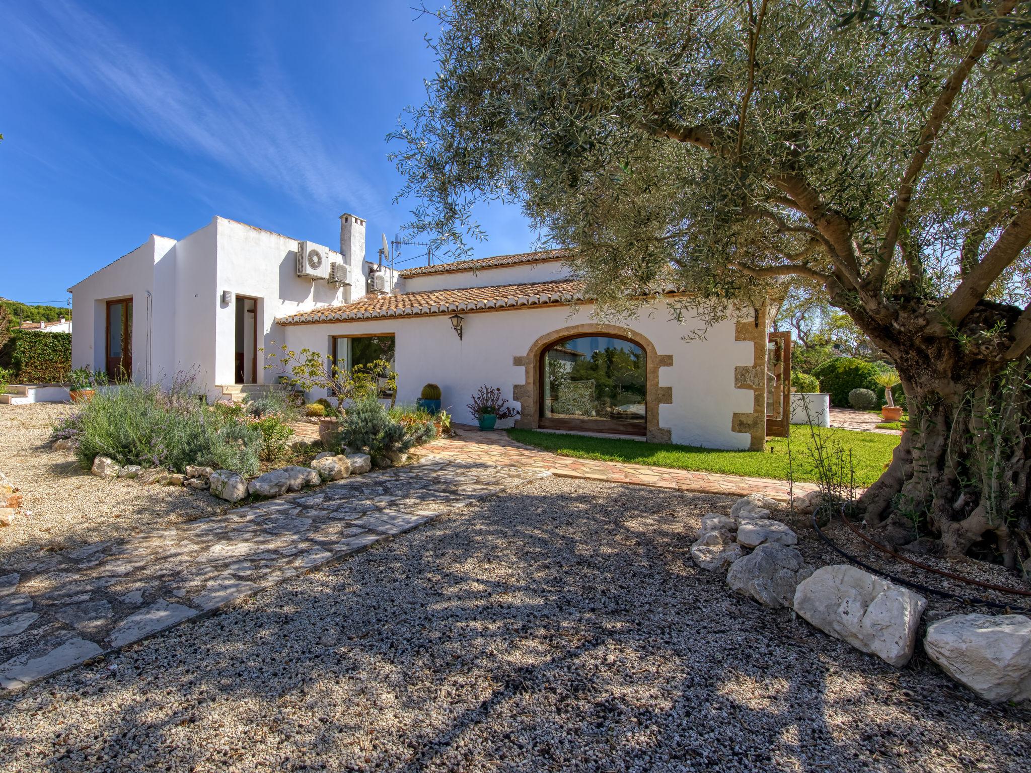 Foto 37 - Casa con 3 camere da letto a Jávea con piscina privata e vista mare