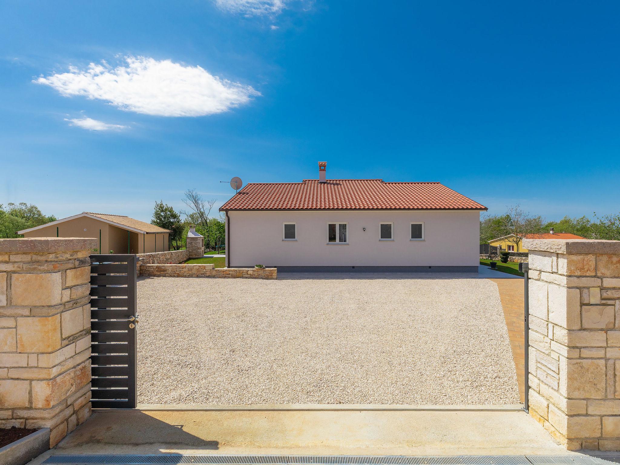 Foto 34 - Casa con 3 camere da letto a Žminj con piscina privata e vista mare