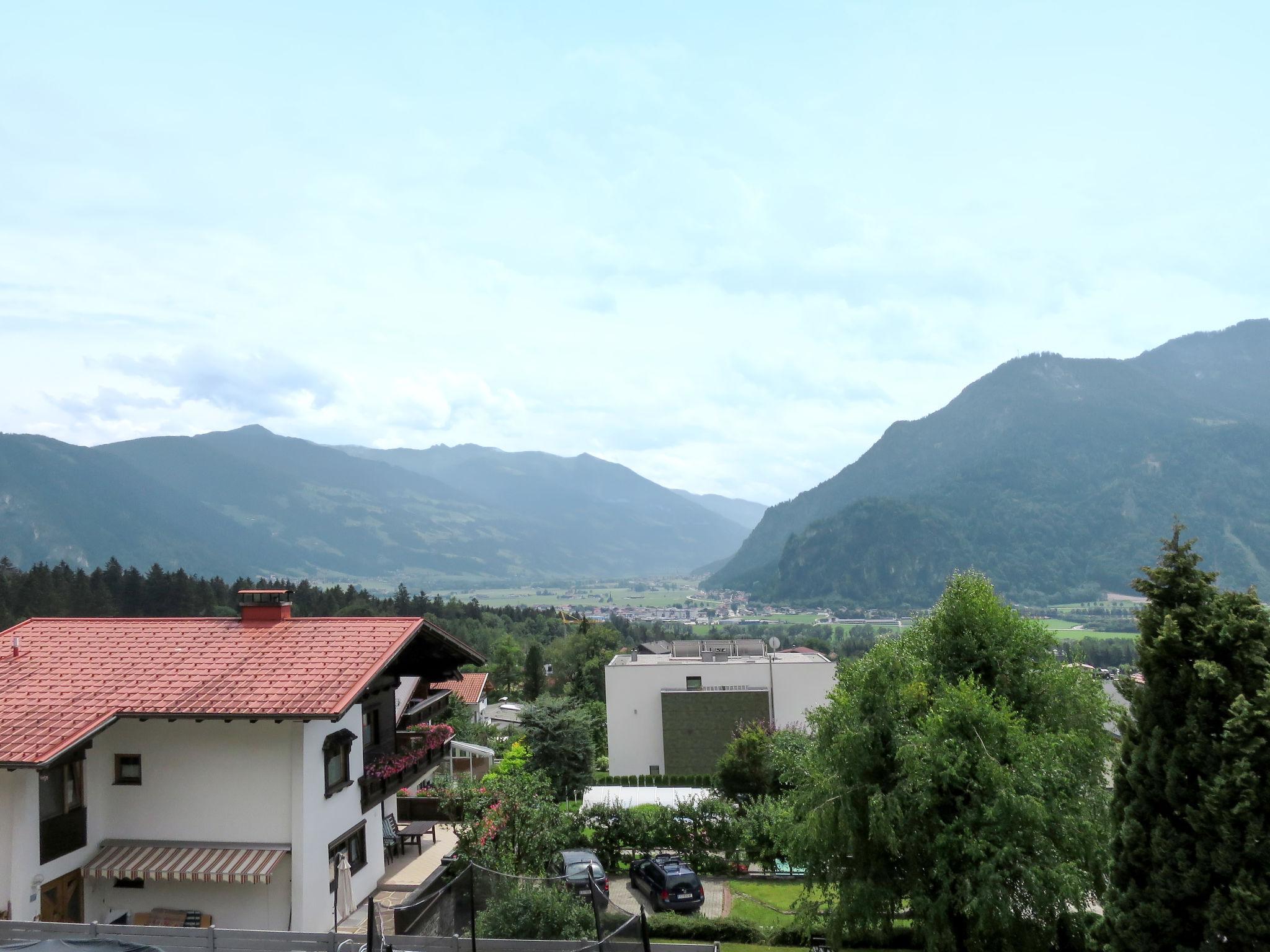 Foto 10 - Appartamento con 2 camere da letto a Wiesing con vista sulle montagne