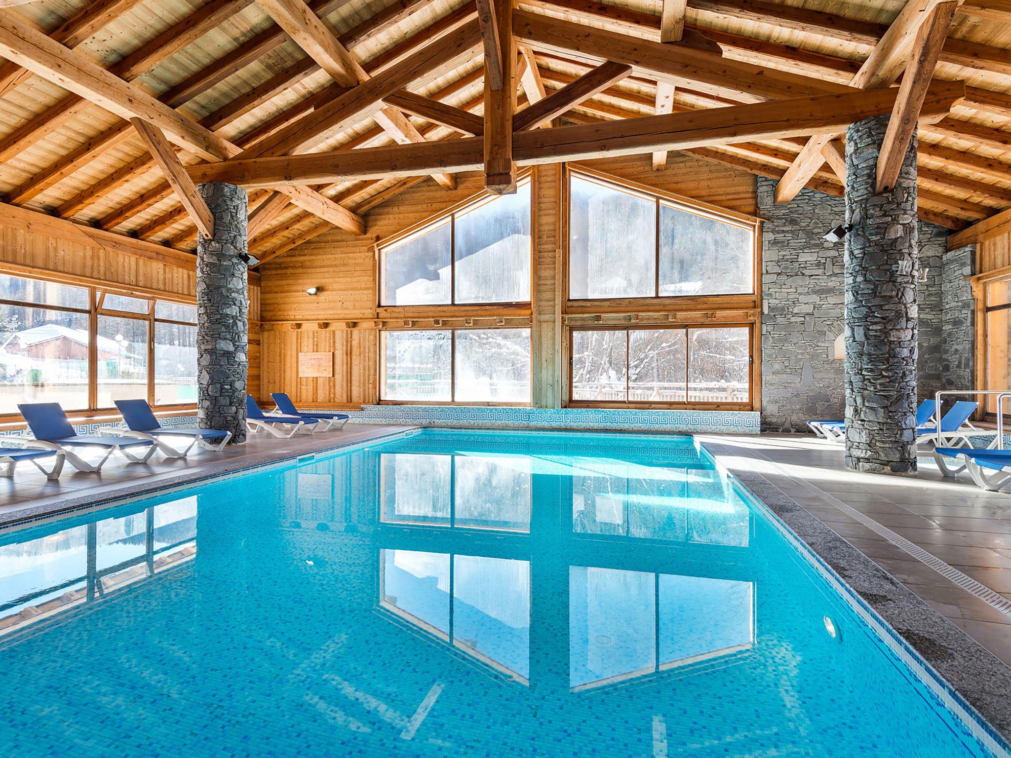 Photo 8 - Appartement de 2 chambres à Saint-Chaffrey avec piscine et vues sur la montagne