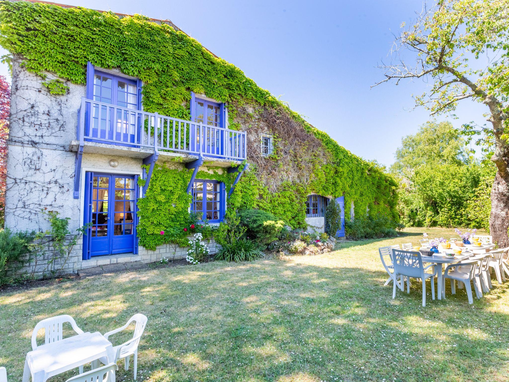 Foto 6 - Casa con 6 camere da letto a Vaux-sur-Mer con giardino e vista mare