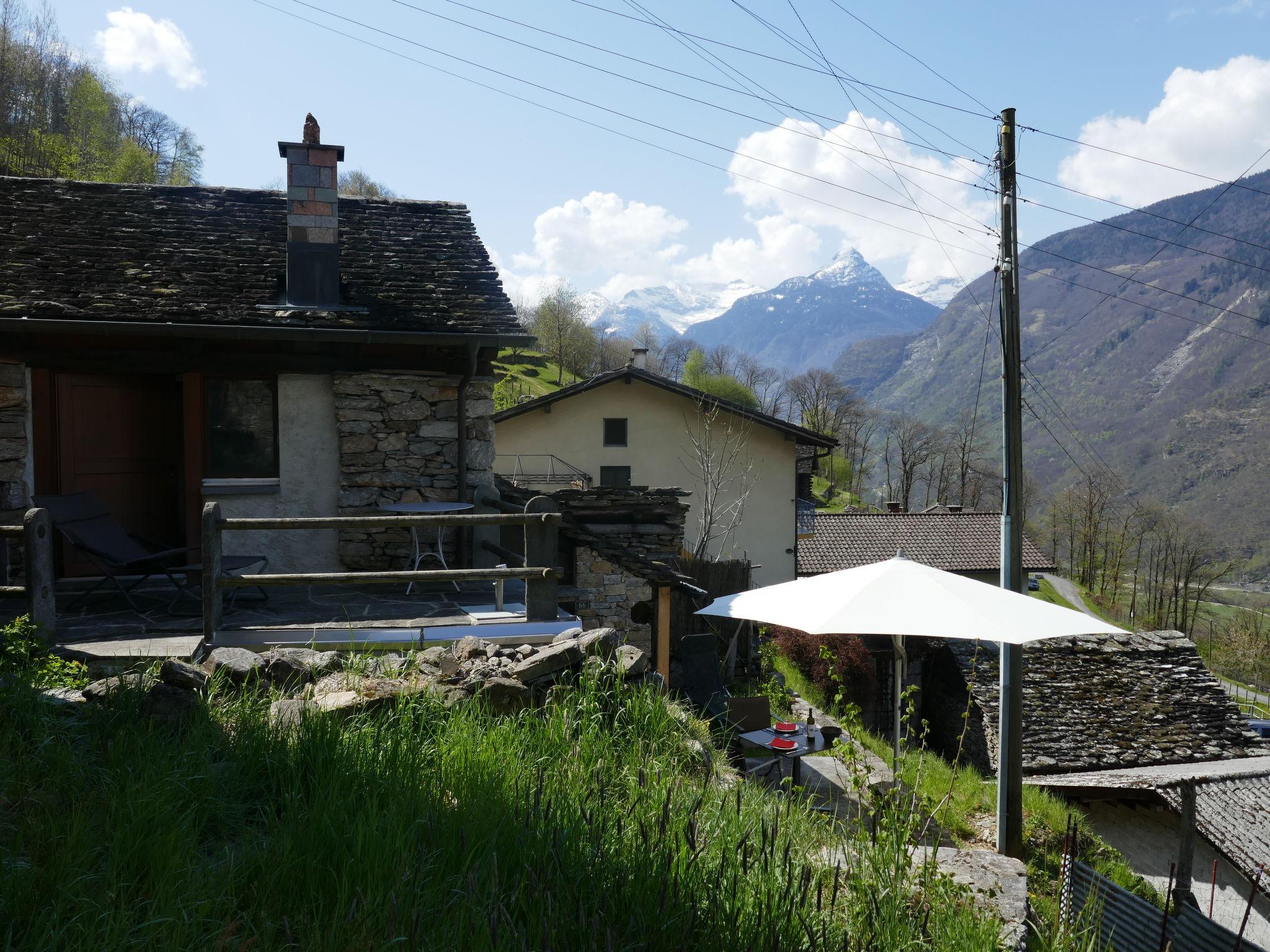 Photo 16 - Maison de 1 chambre à Serravalle avec terrasse et vues sur la montagne